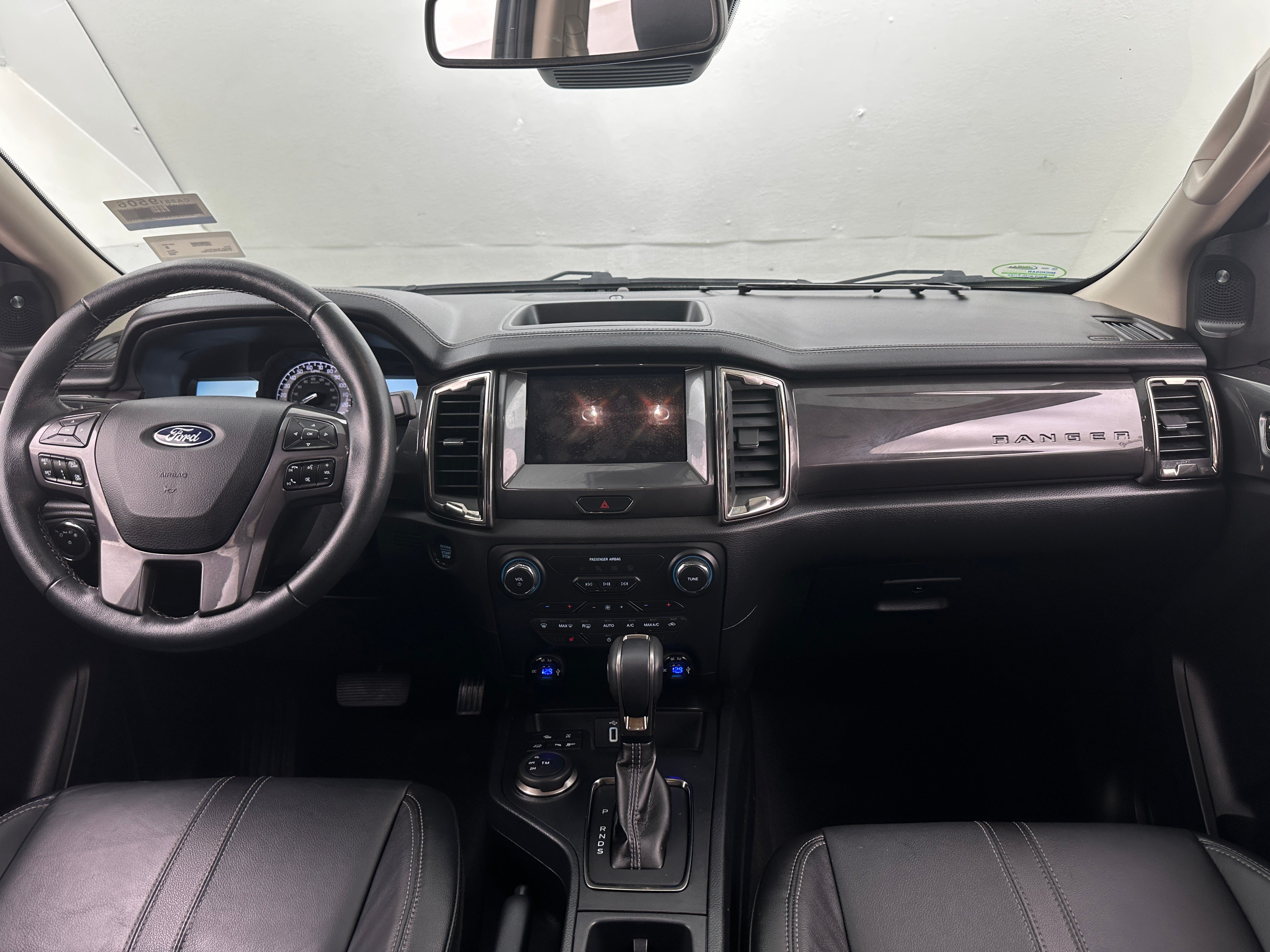 2022 Ford Ranger Lariat 2