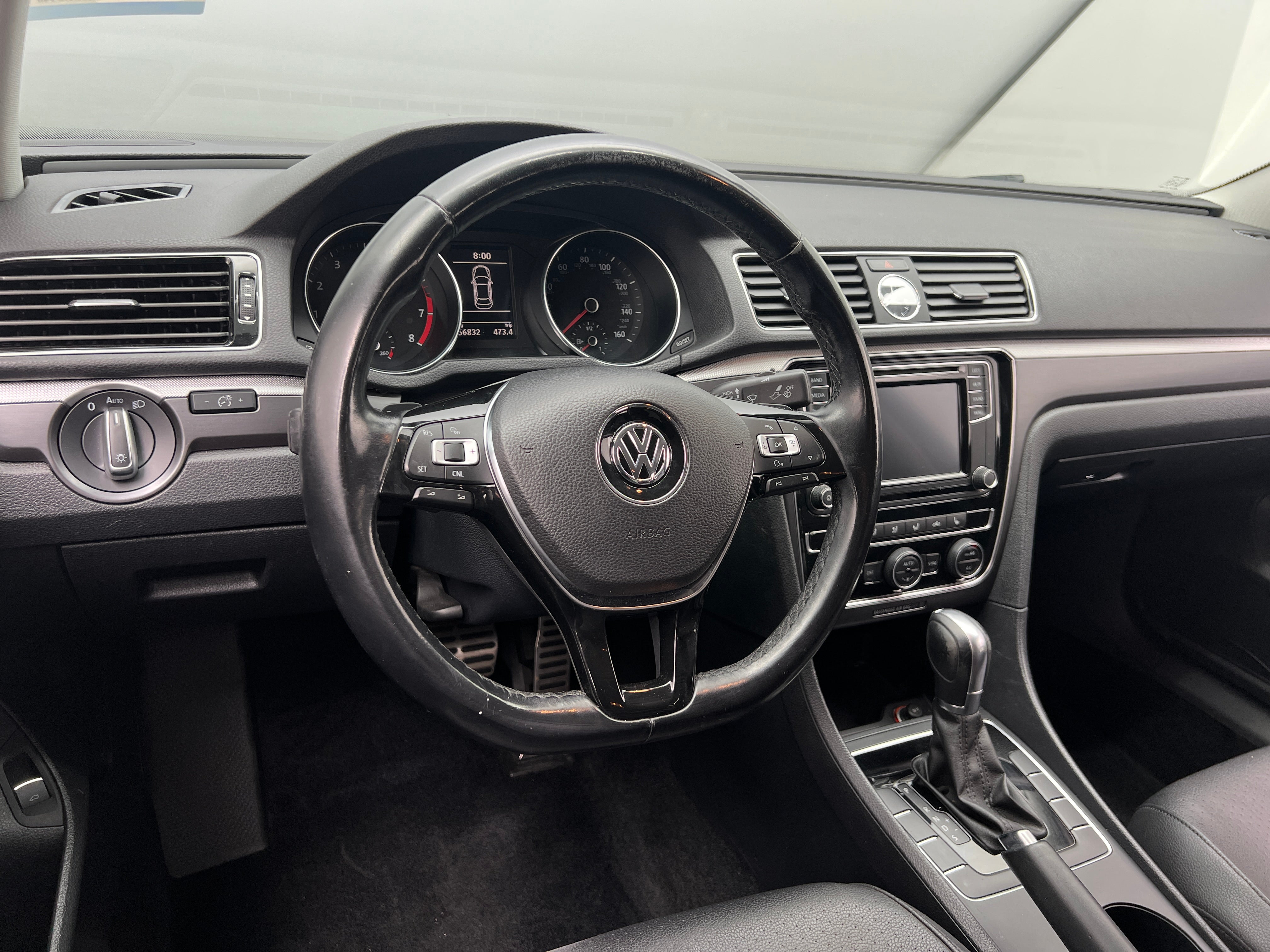 2017 Volkswagen Passat R-Line 4