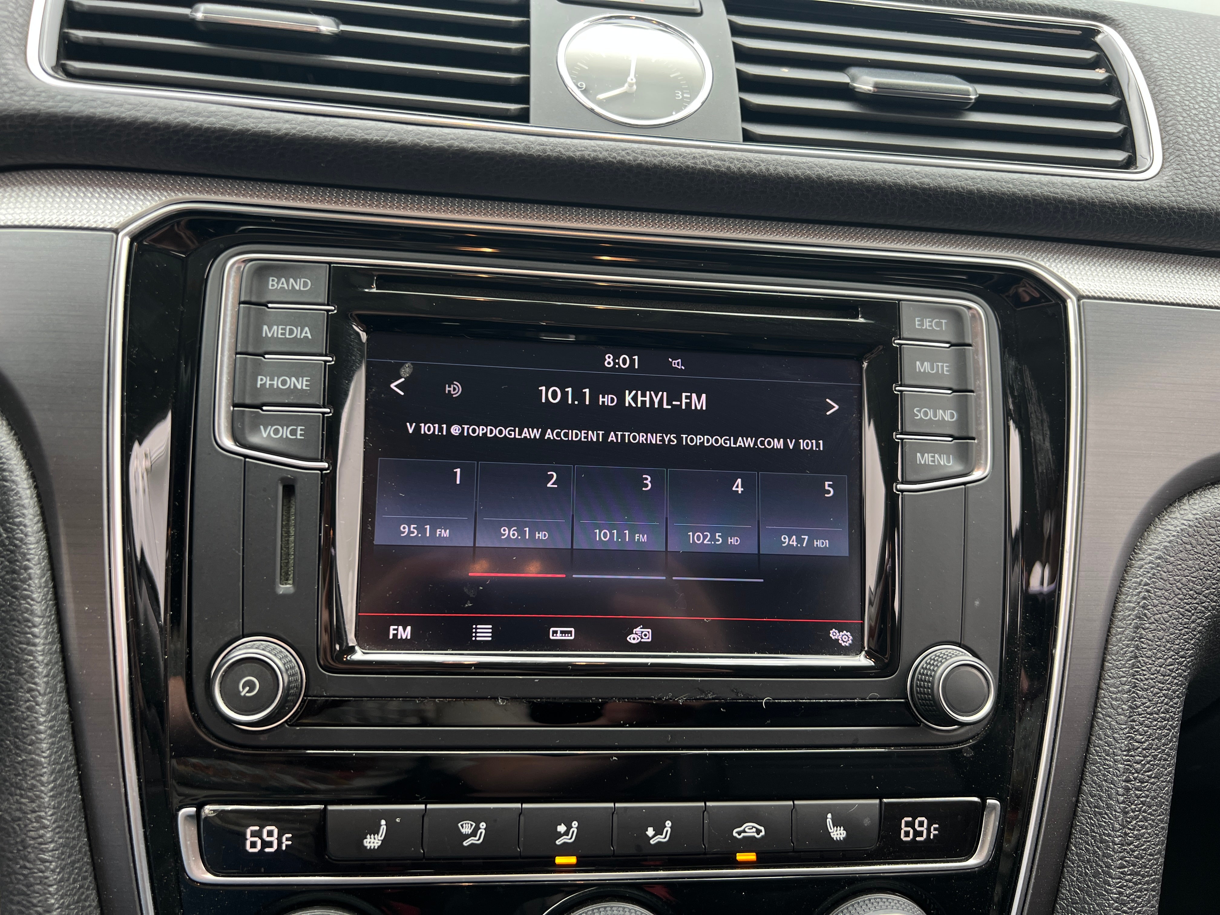 2017 Volkswagen Passat R-Line 3