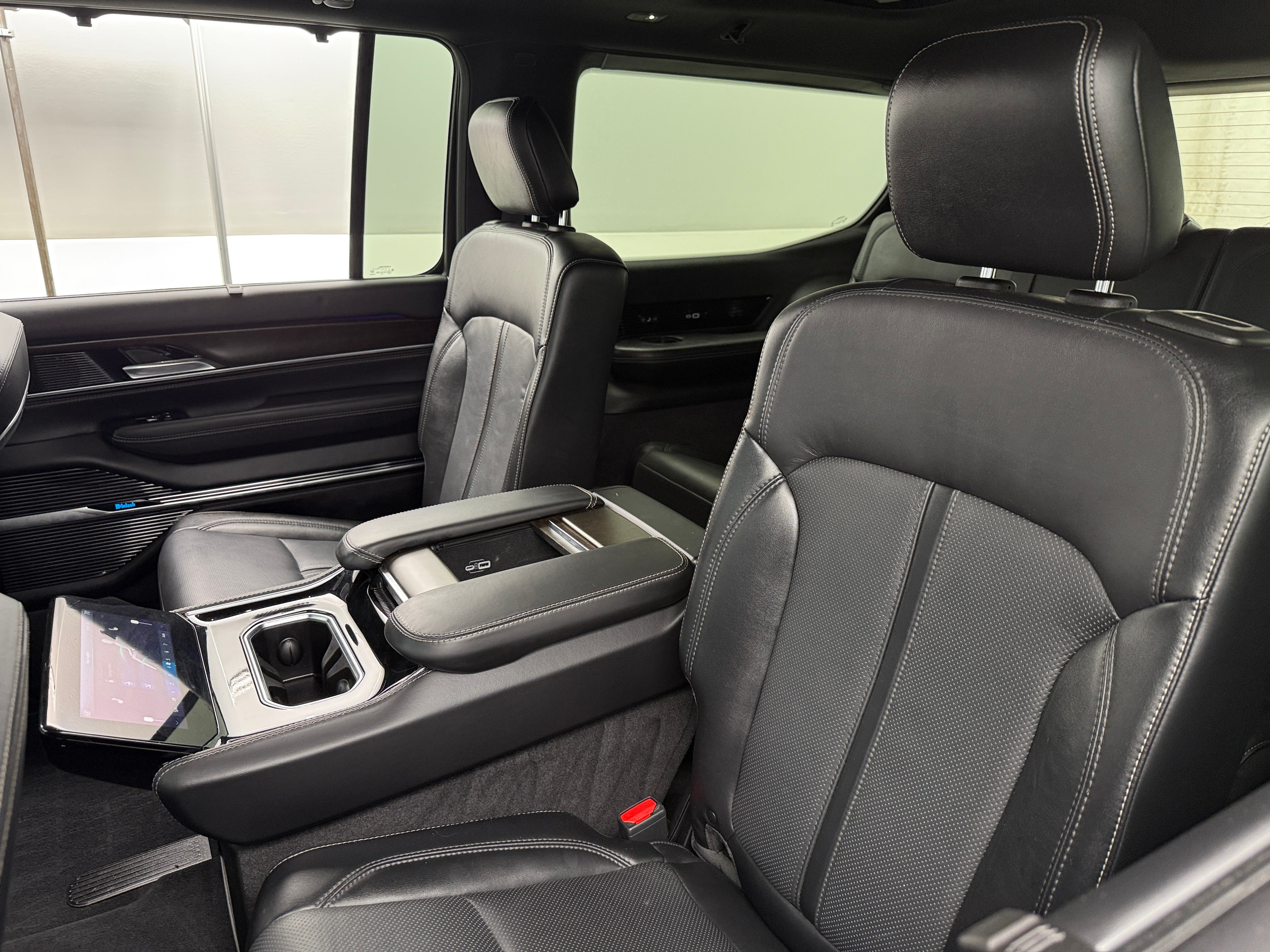 2022 Jeep Grand Wagoneer Series I 5