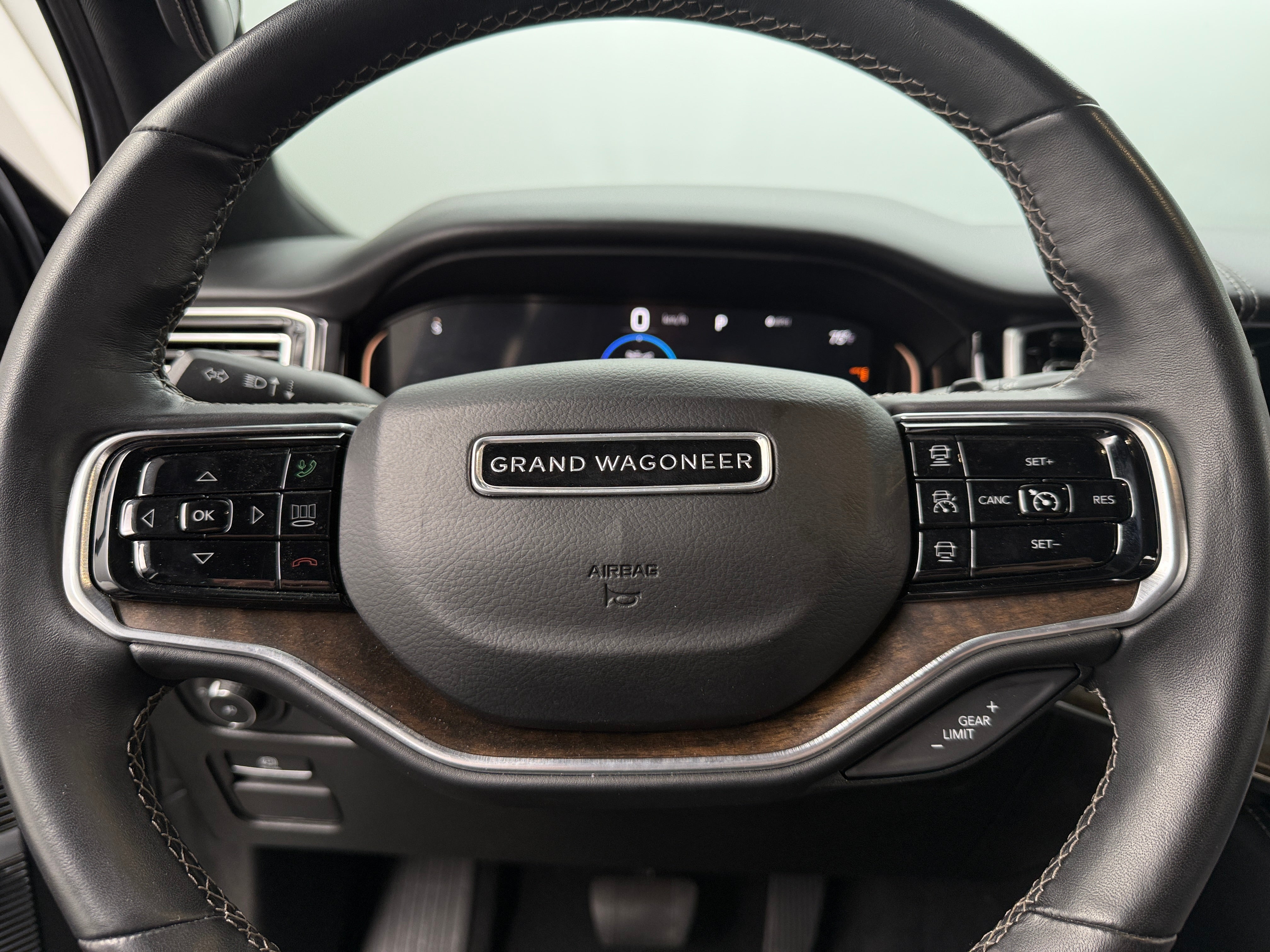 2022 Jeep Grand Wagoneer Series I 4