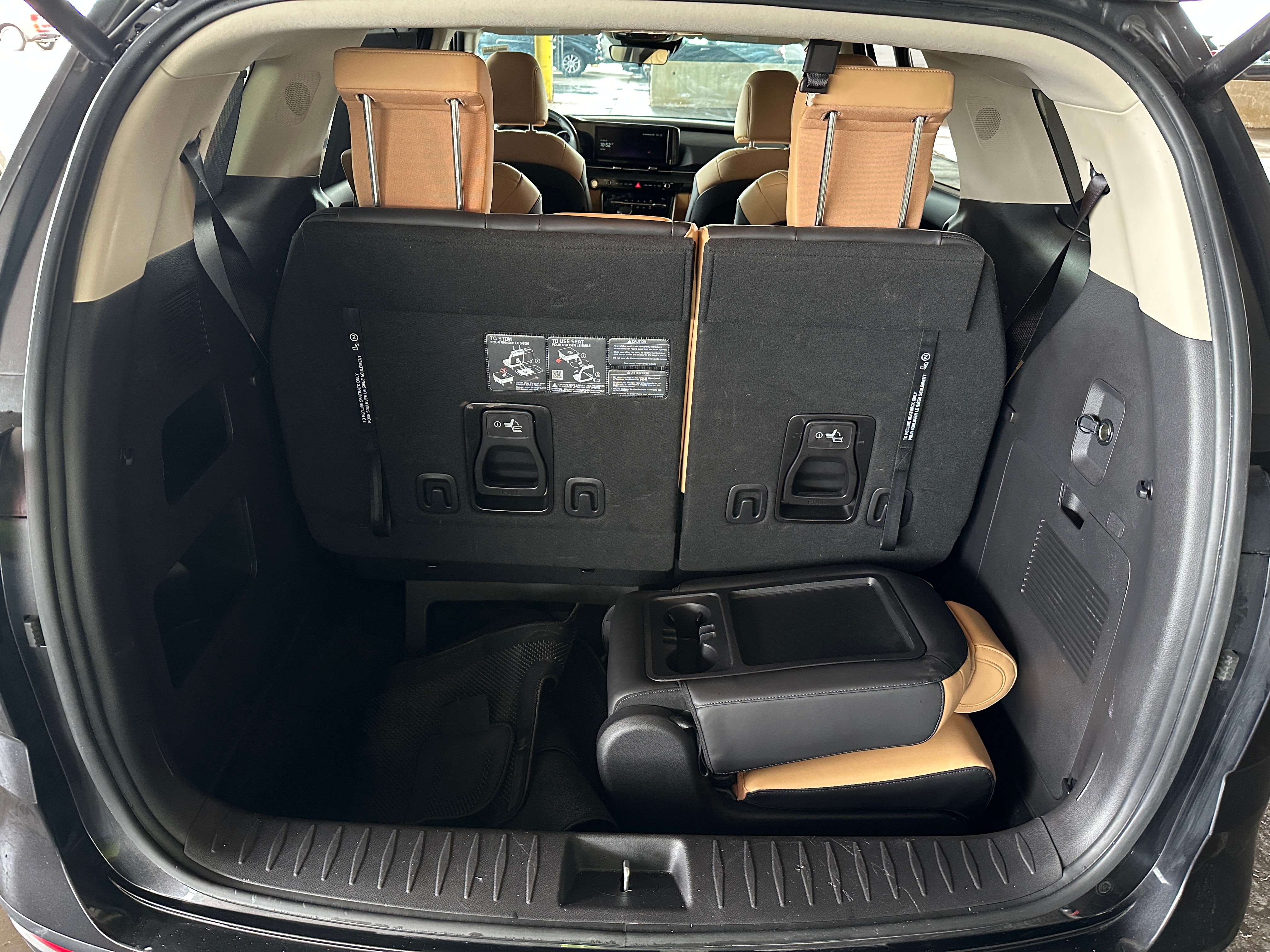 2024 Kia Carnival EX 6