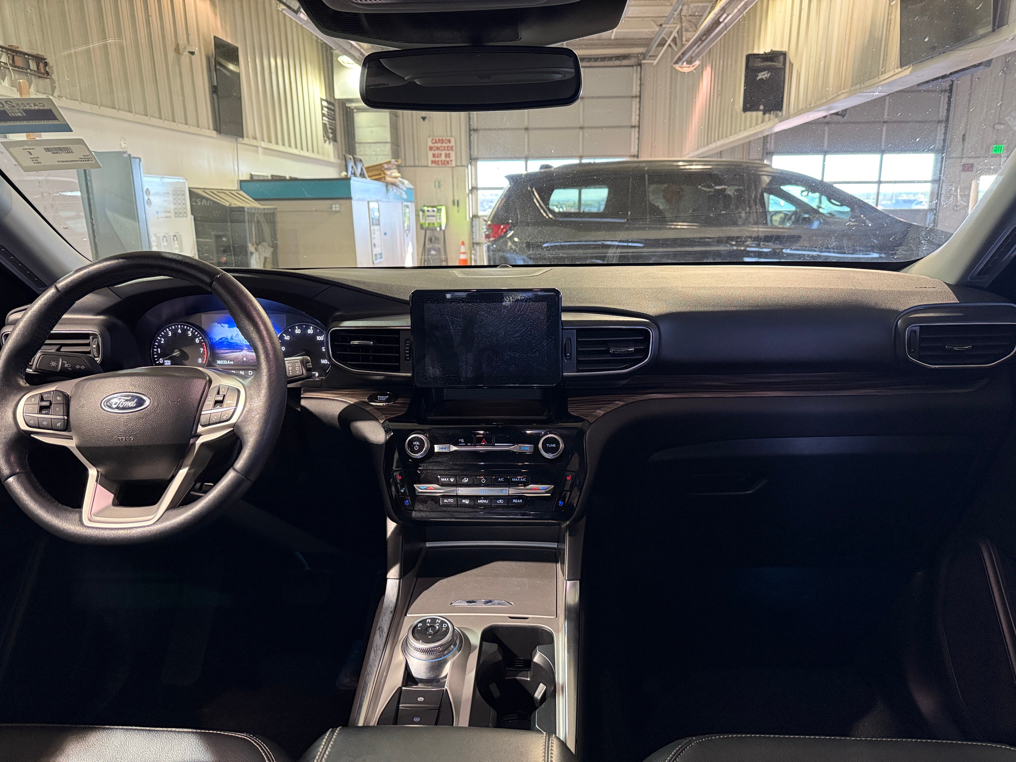 2024 Ford Explorer Limited 2