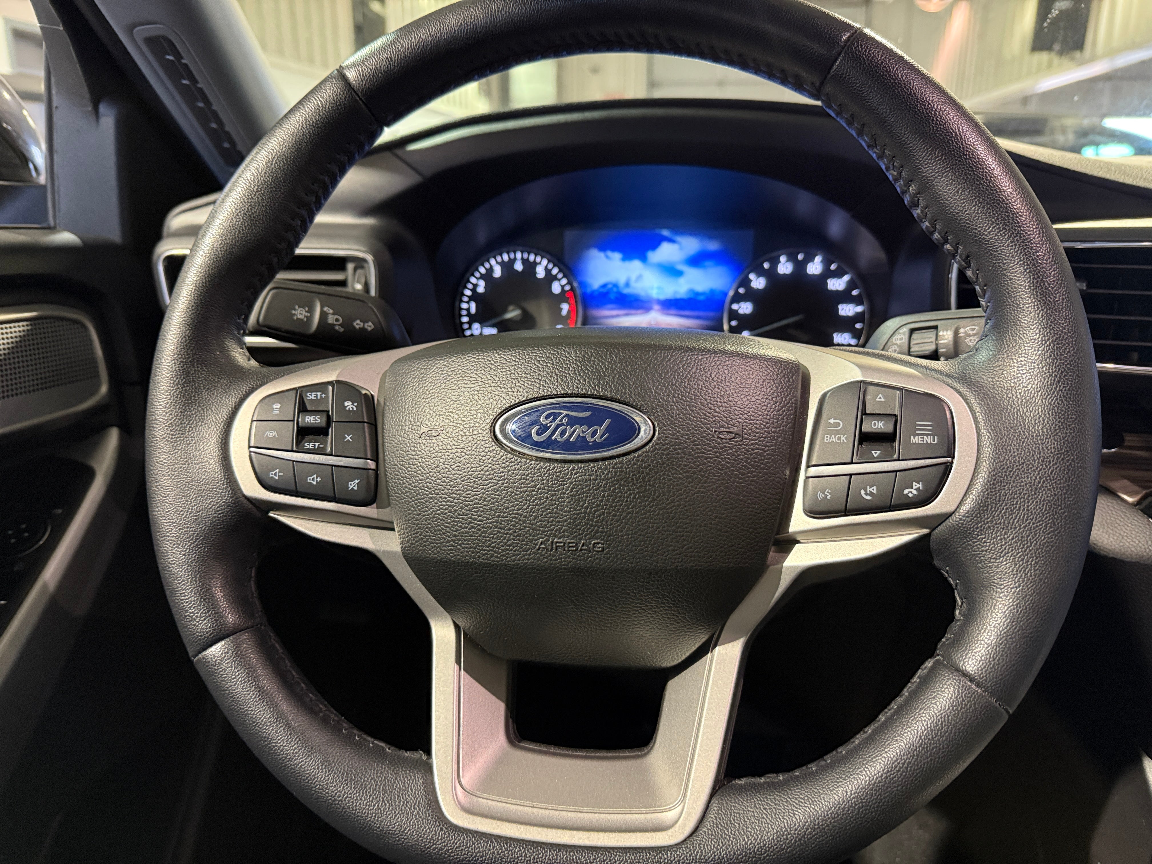 2024 Ford Explorer Limited 4
