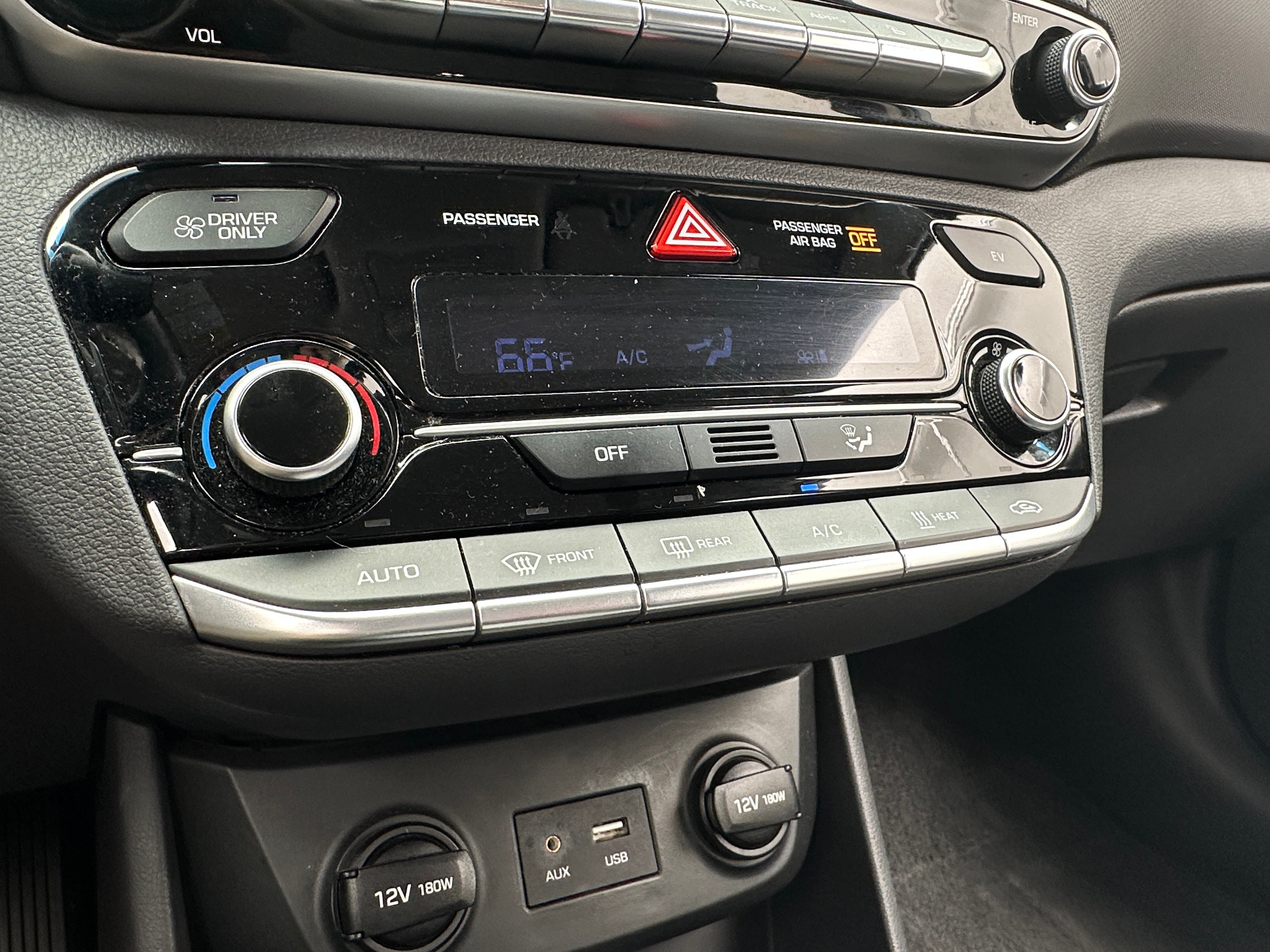 2017 Hyundai Ioniq Limited 3
