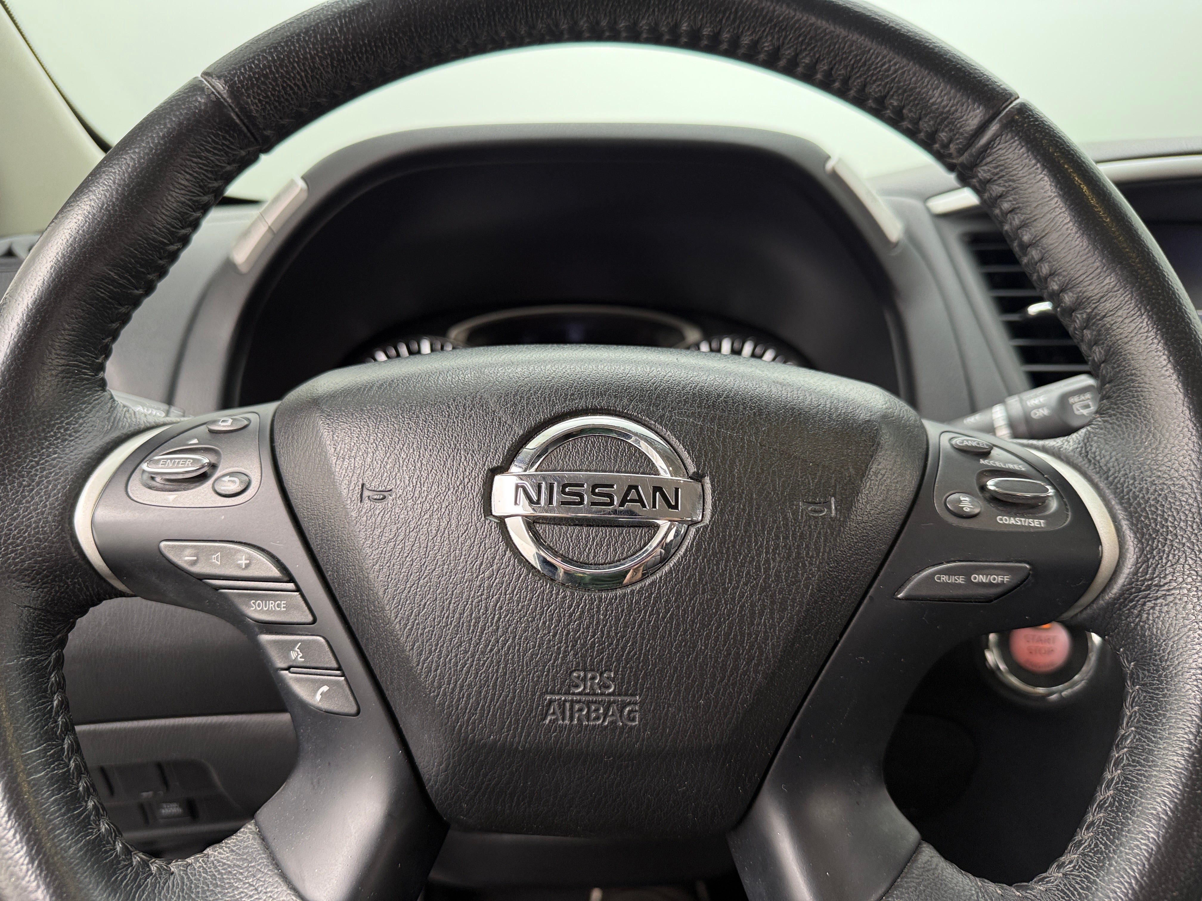 2020 Nissan Pathfinder SV 5