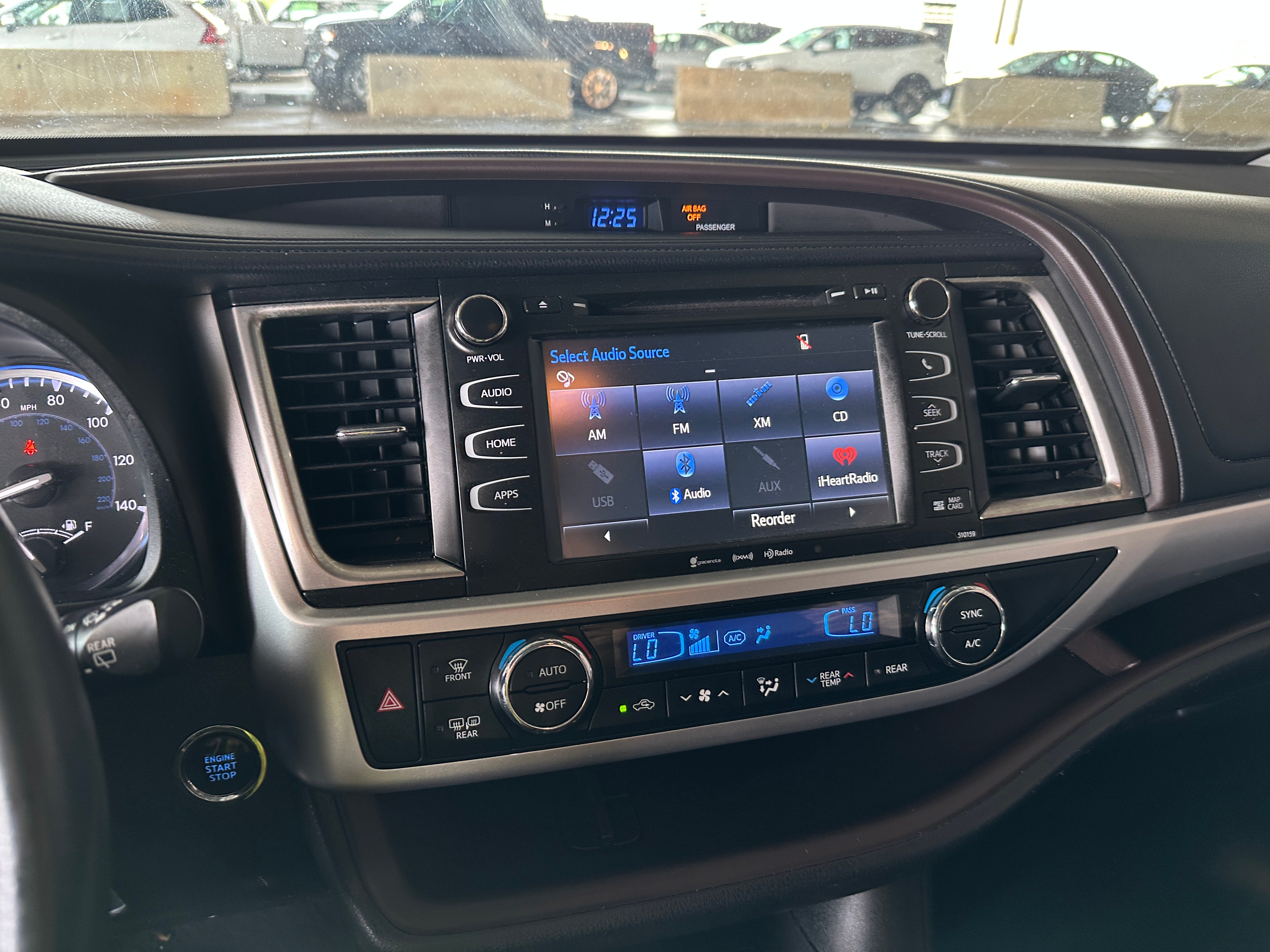 2016 Toyota Highlander XLE 3