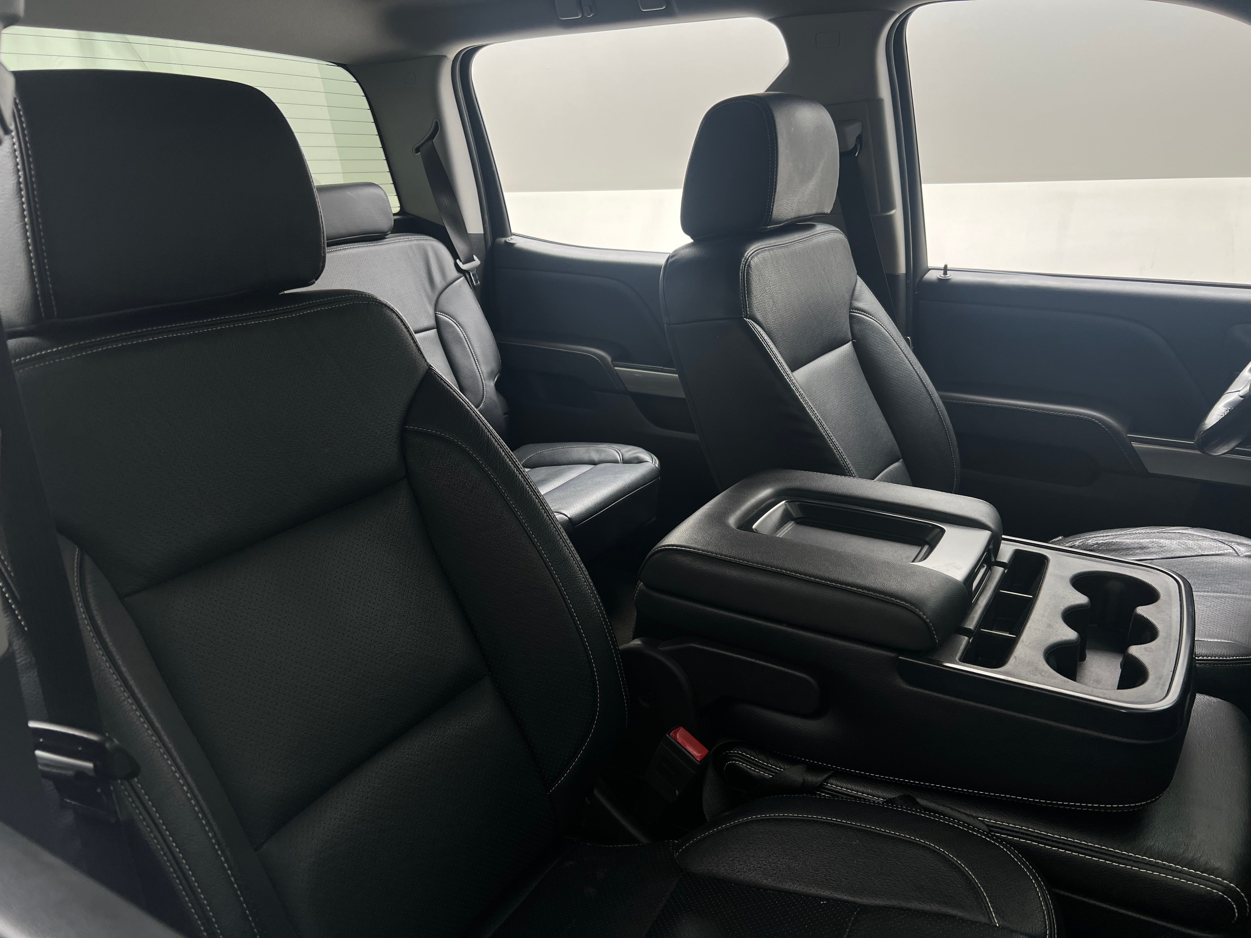 2018 Chevrolet Silverado 1500 LT 2