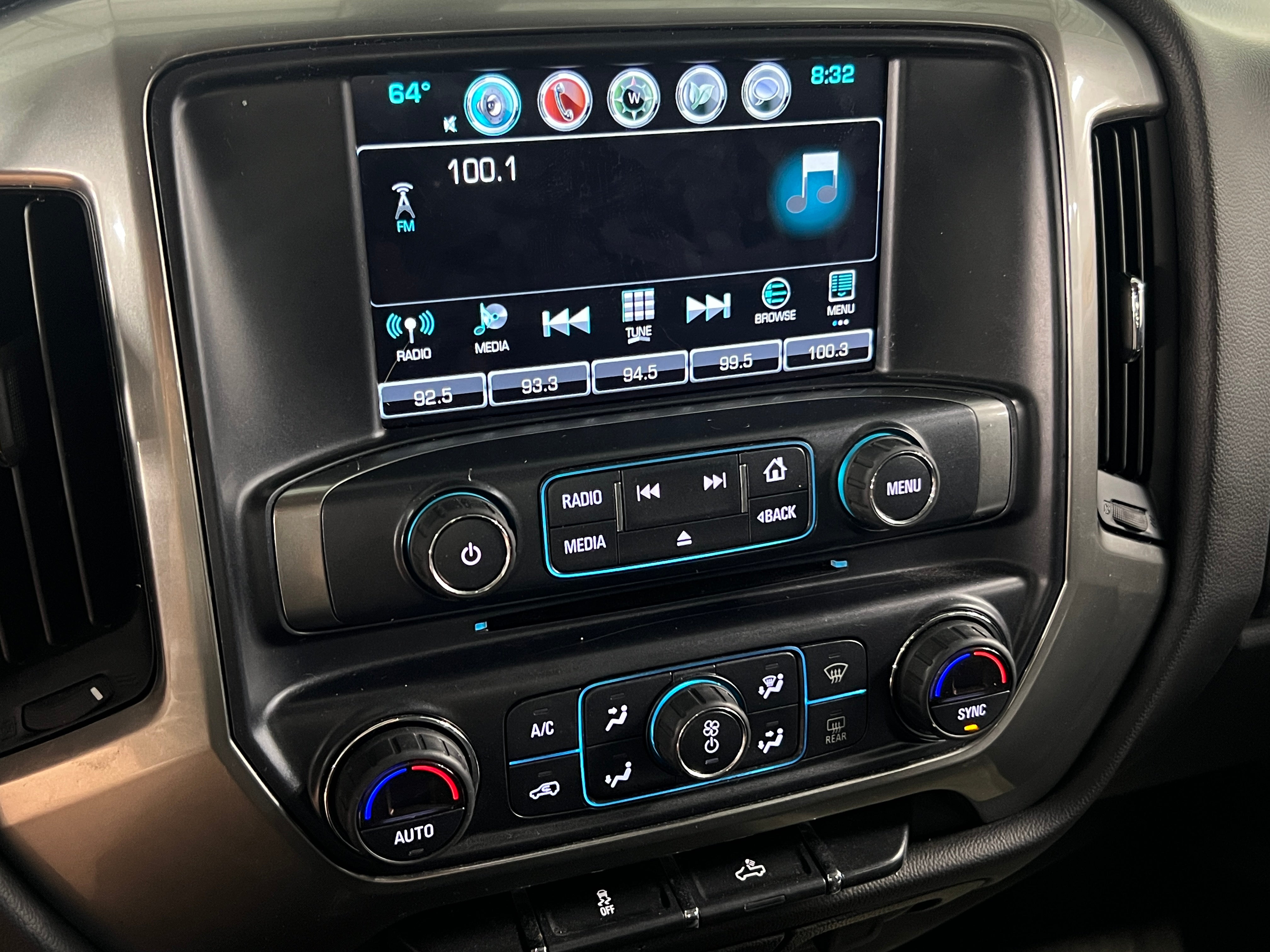 2018 Chevrolet Silverado 1500 LT 4