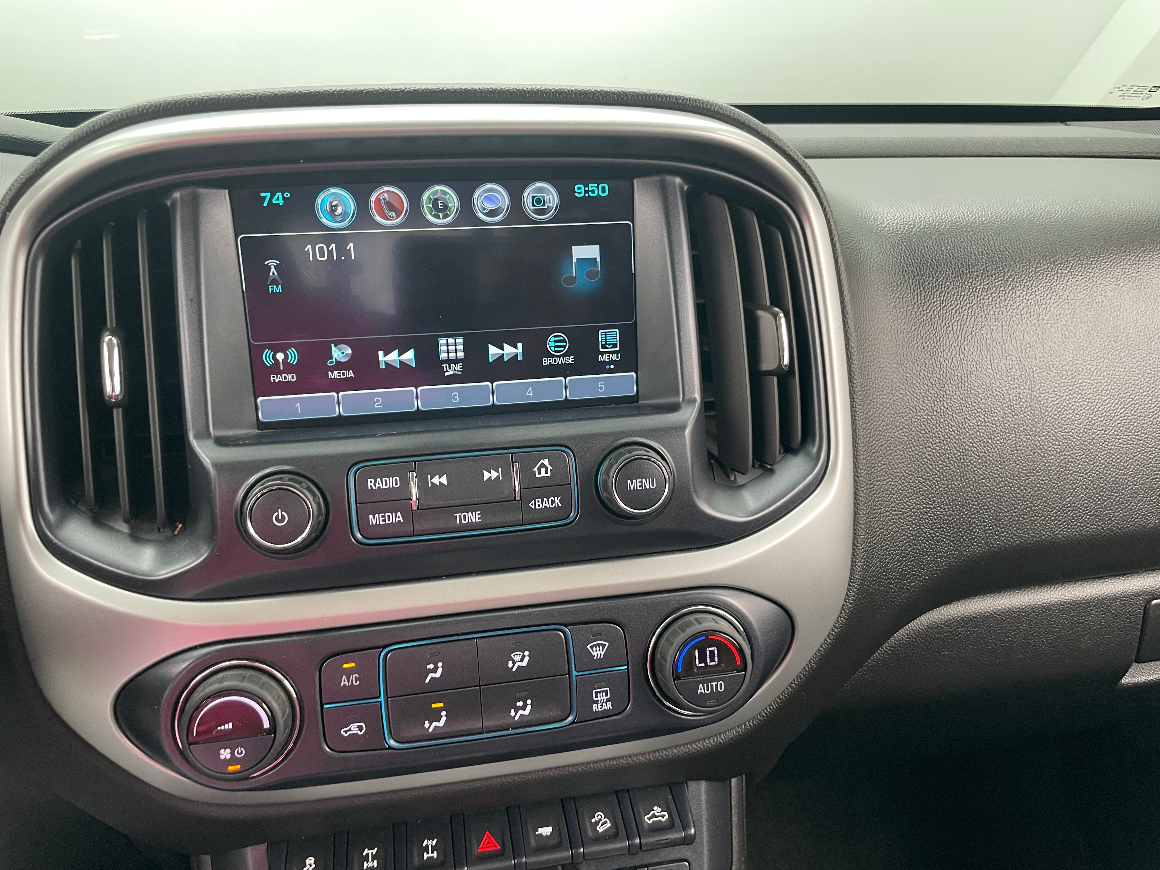 2018 Chevrolet Colorado ZR2 3