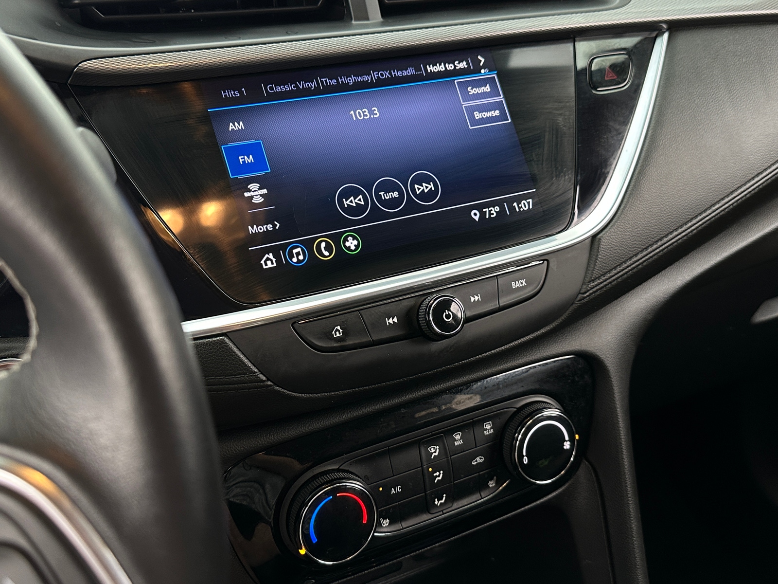 Thumbnail: 2020 Buick Encore GX - 3