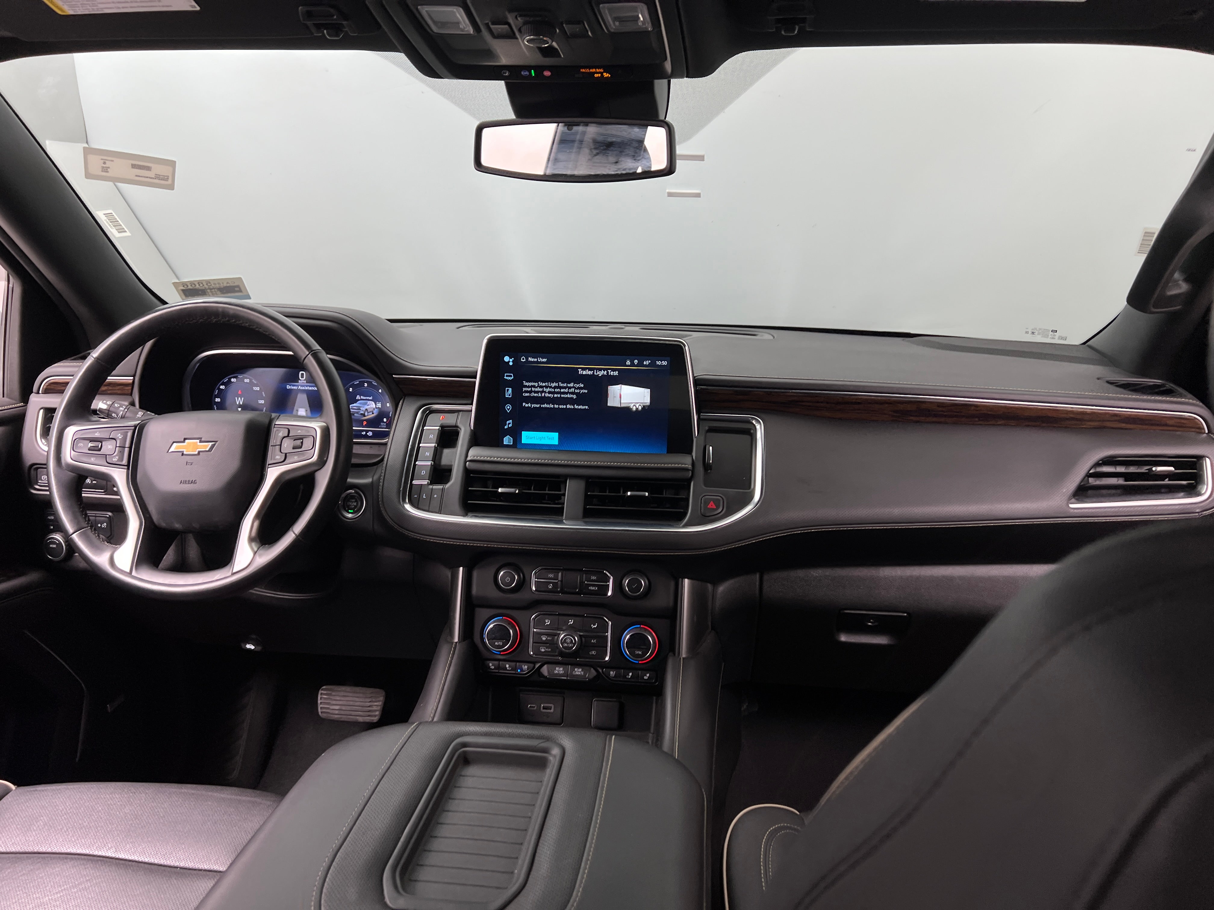 2023 Chevrolet Suburban Premier 2