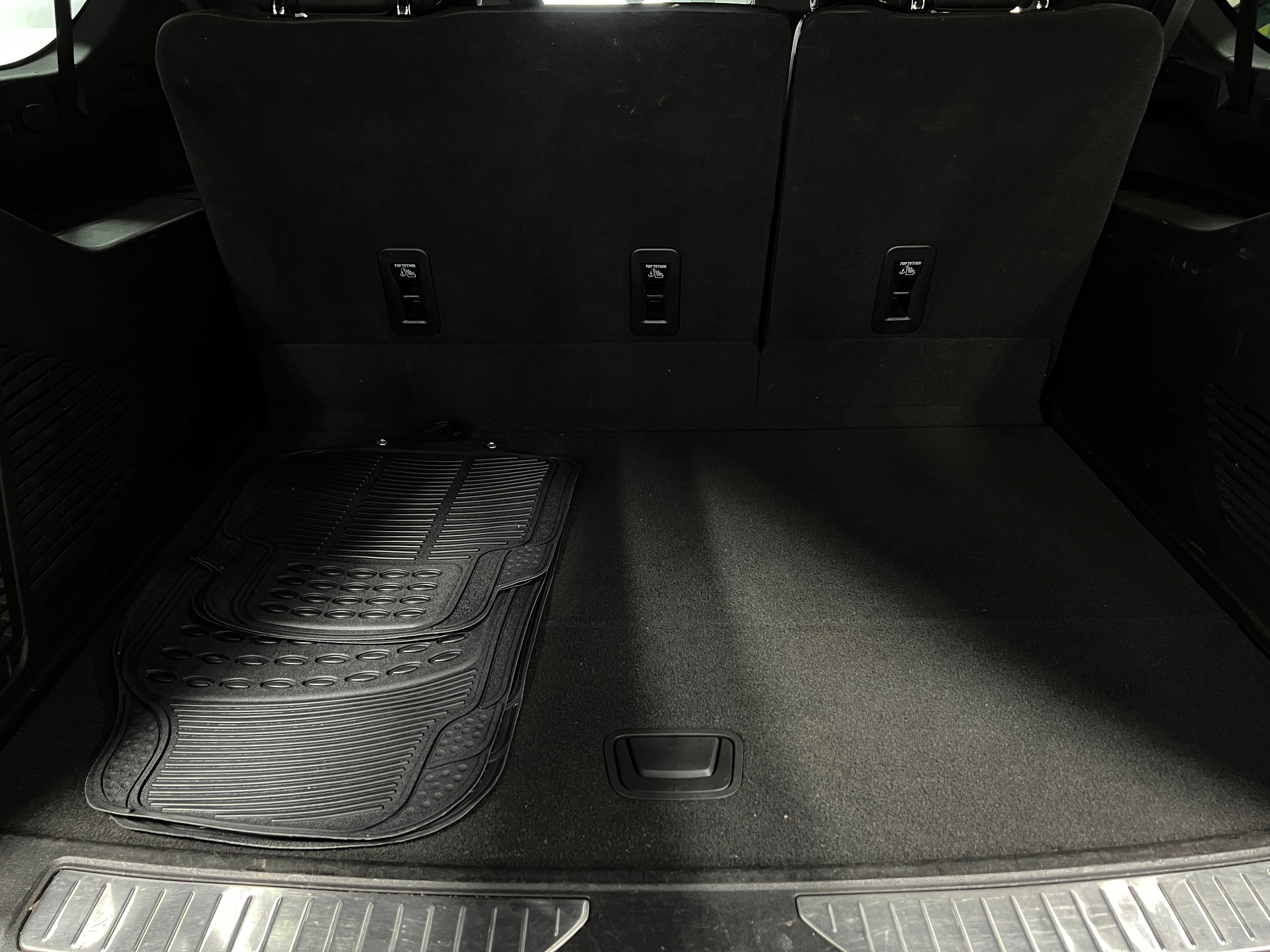 2023 Chevrolet Suburban Premier 6