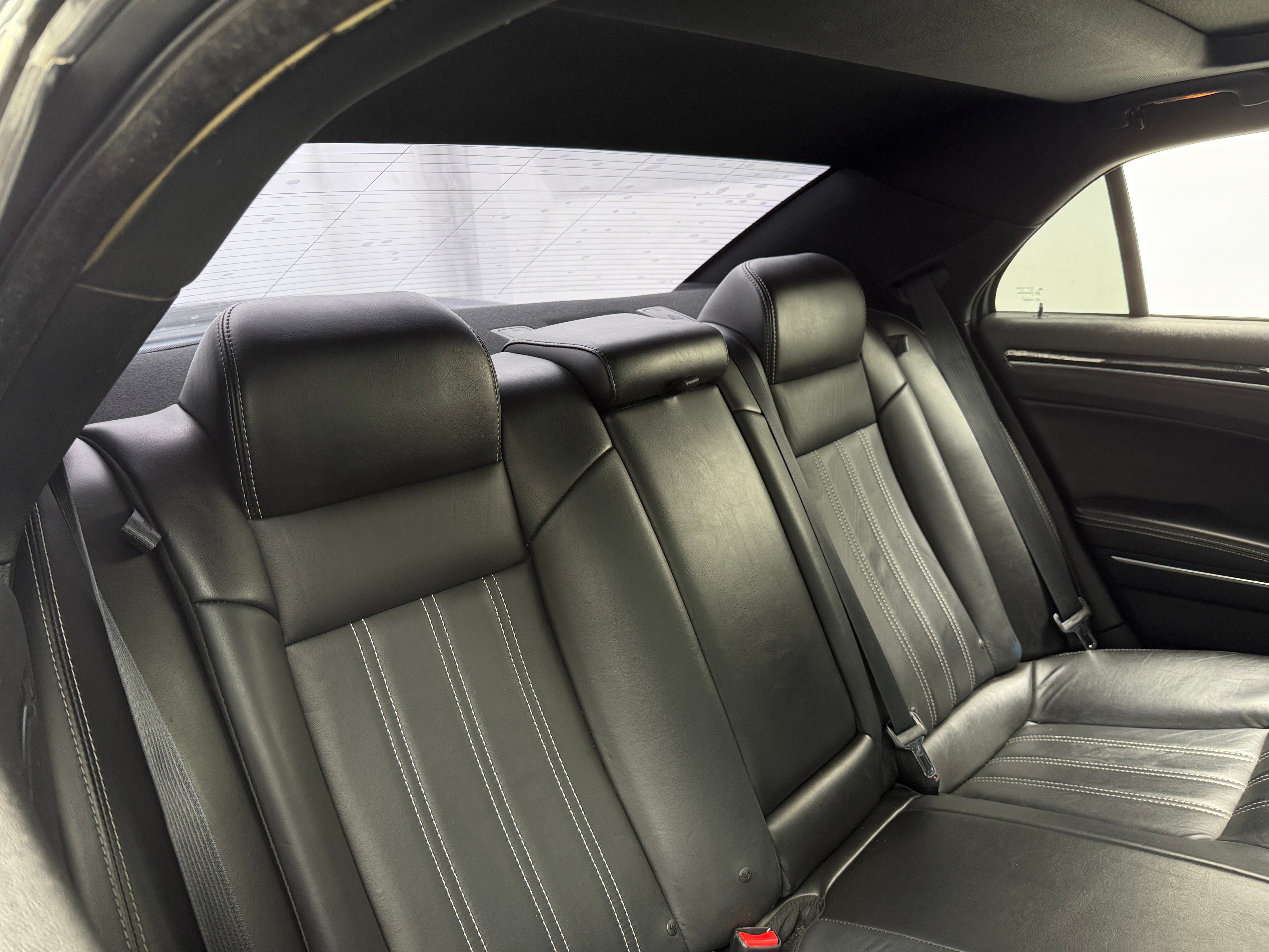 2018 Chrysler 300 S 5