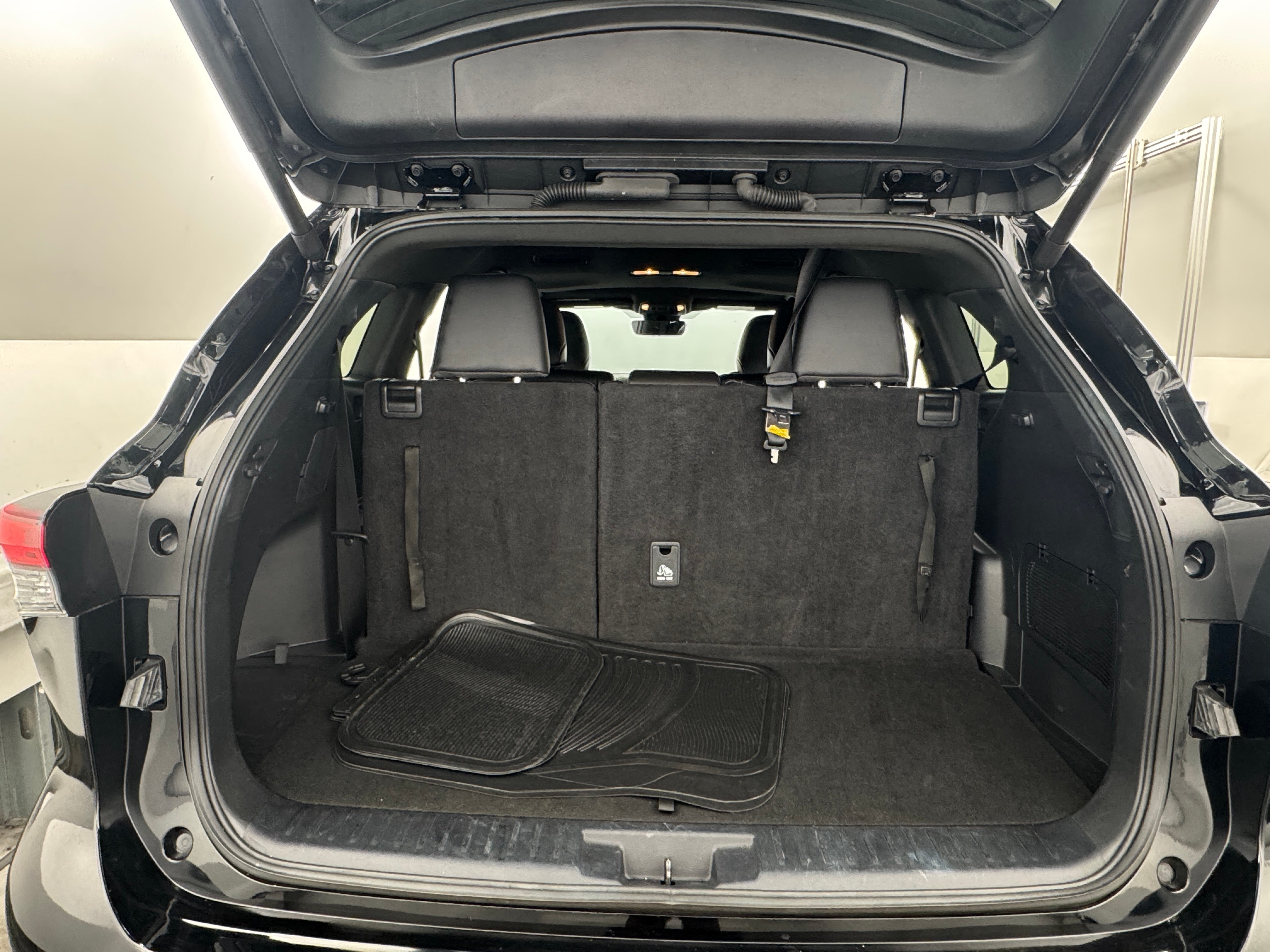 2024 Toyota Highlander XSE 6