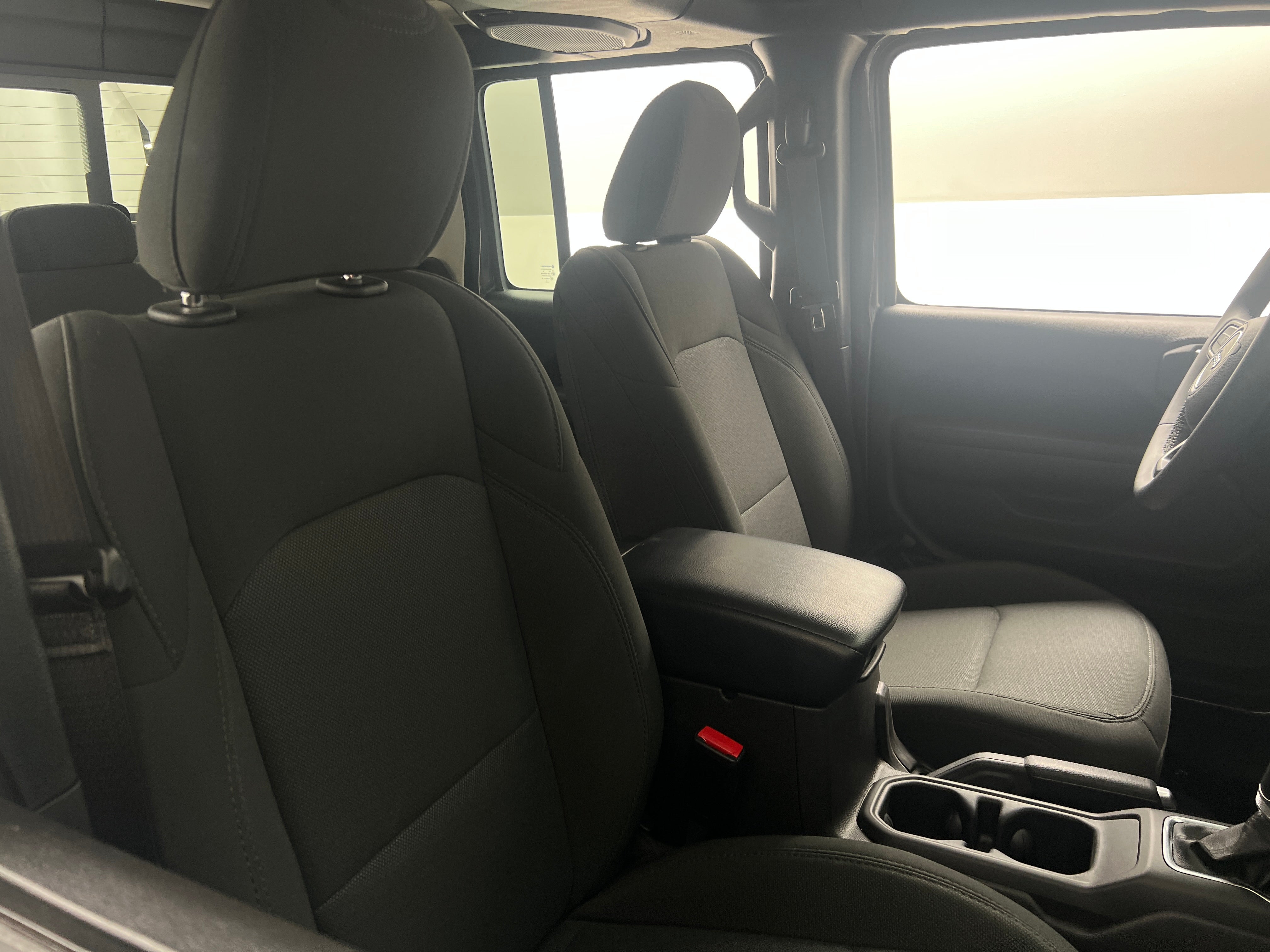 2023 Jeep Gladiator Willys 2