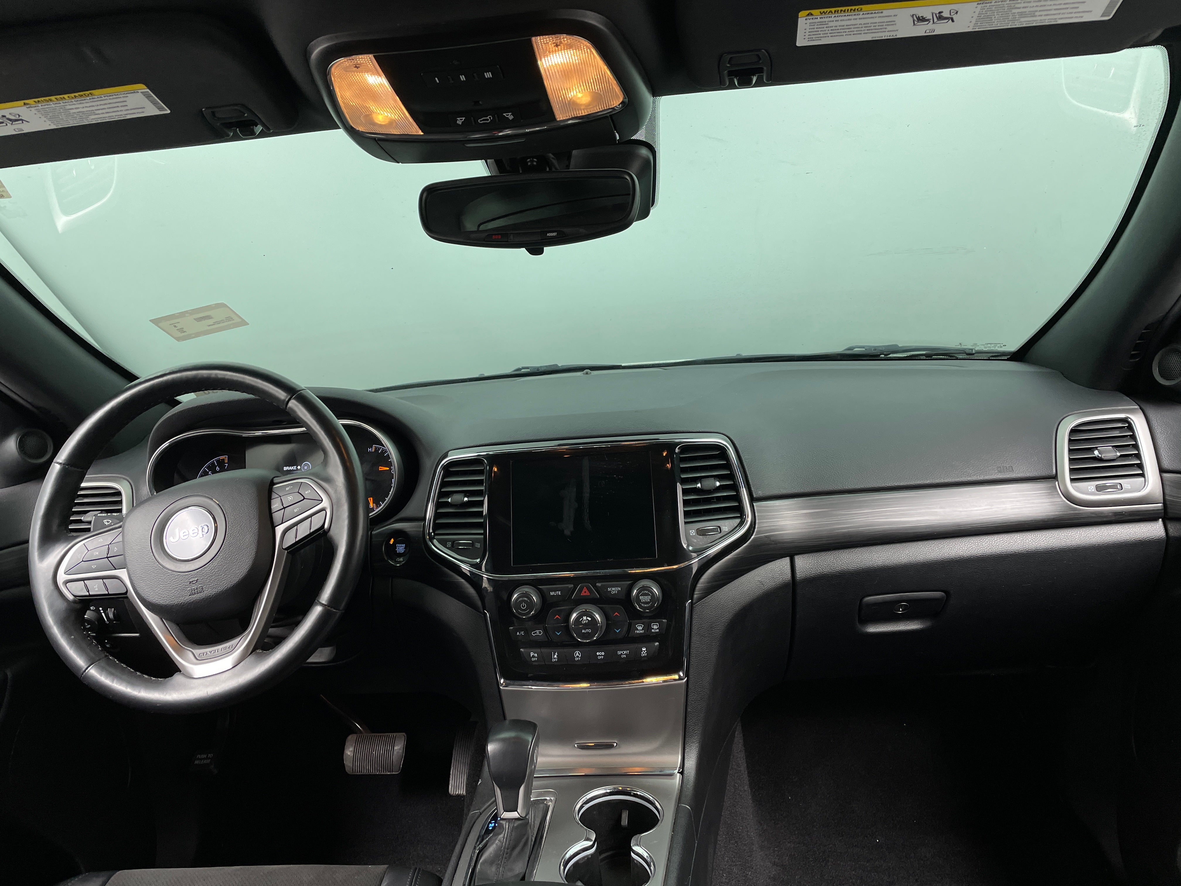 2021 Jeep Grand Cherokee Laredo 3