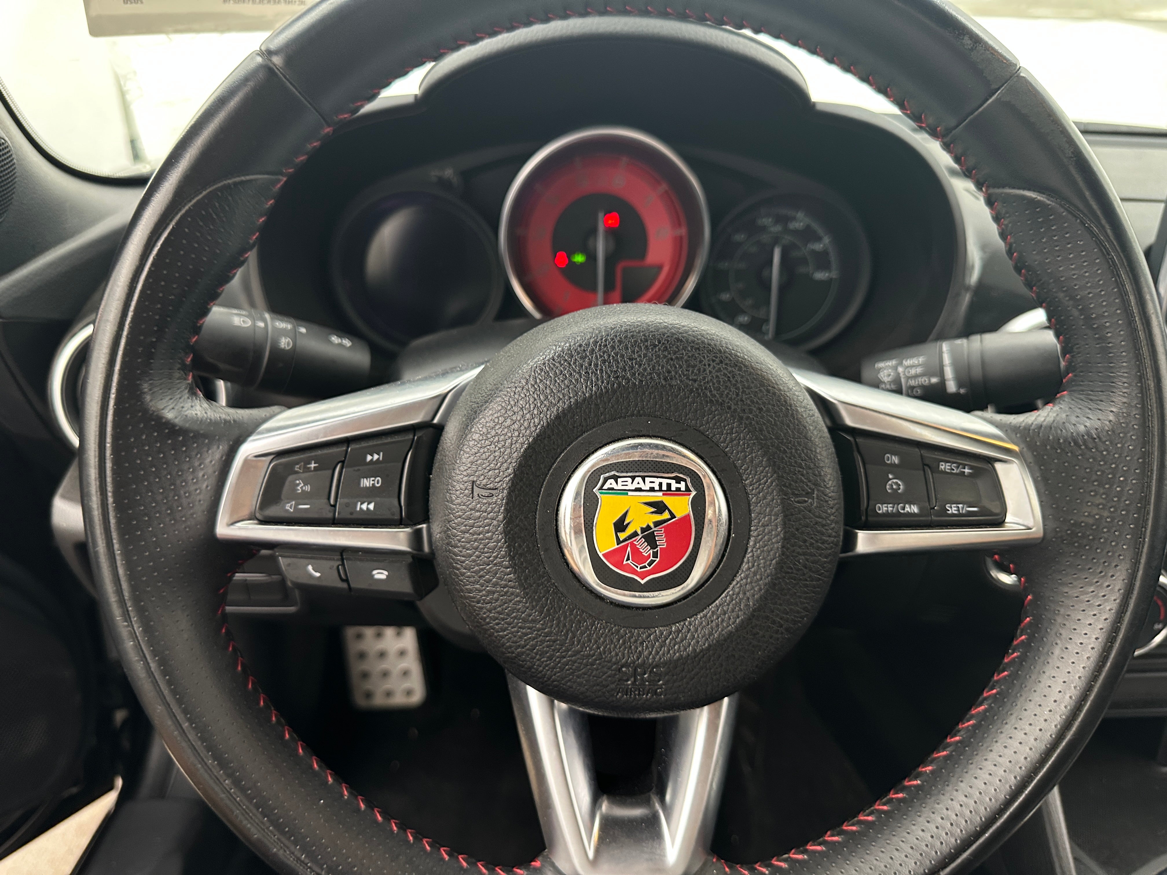 2020 Fiat 124 Spider Abarth 4