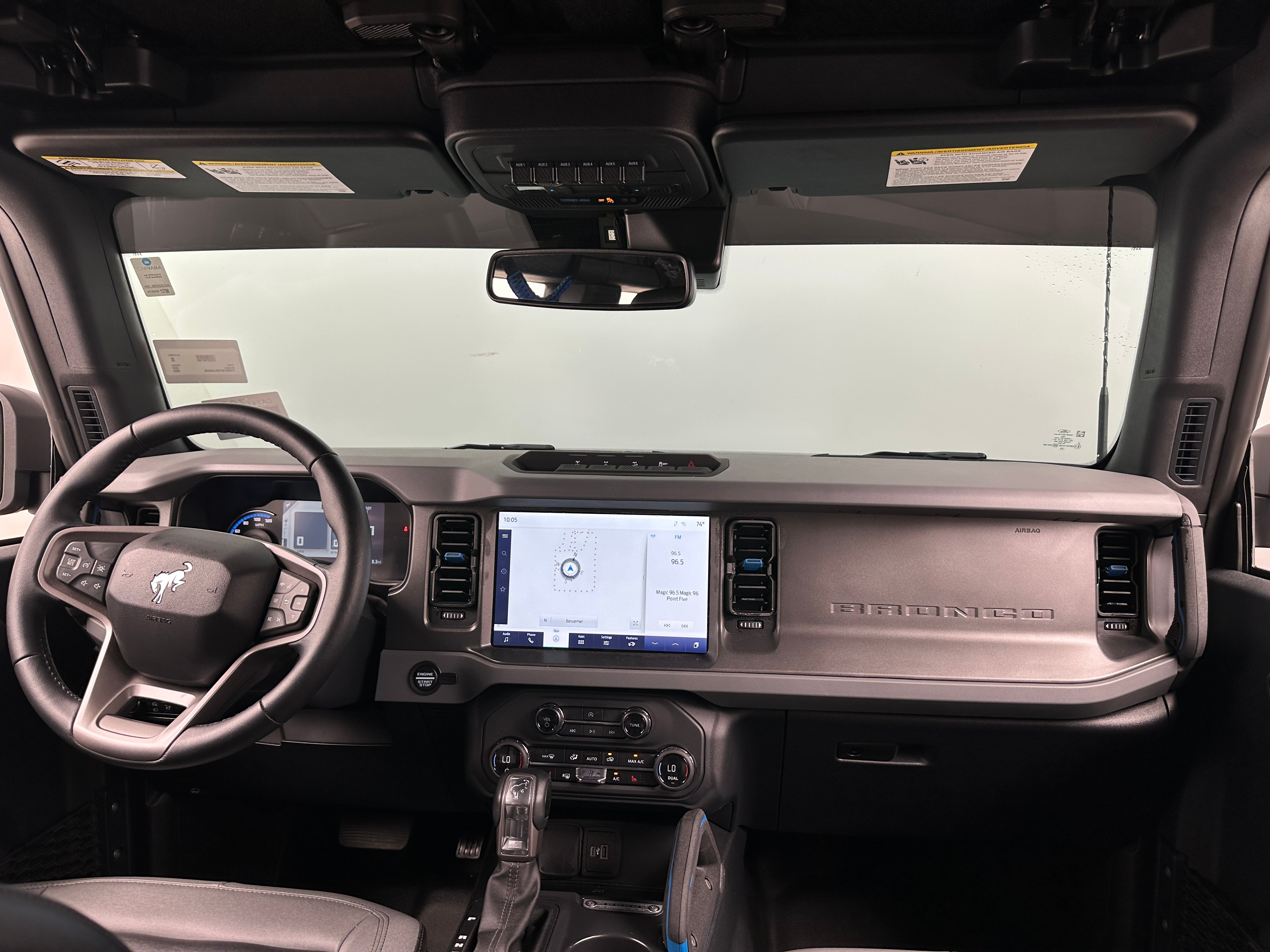 2024 Ford Bronco Black Diamond 2