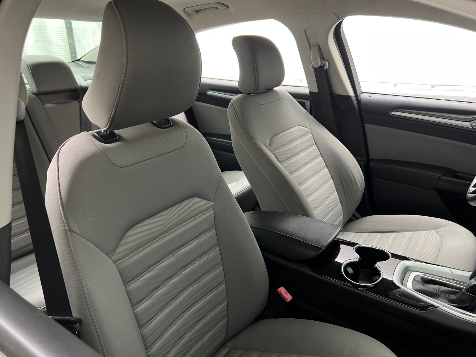 Thumbnail: 2016 Ford Fusion - 2