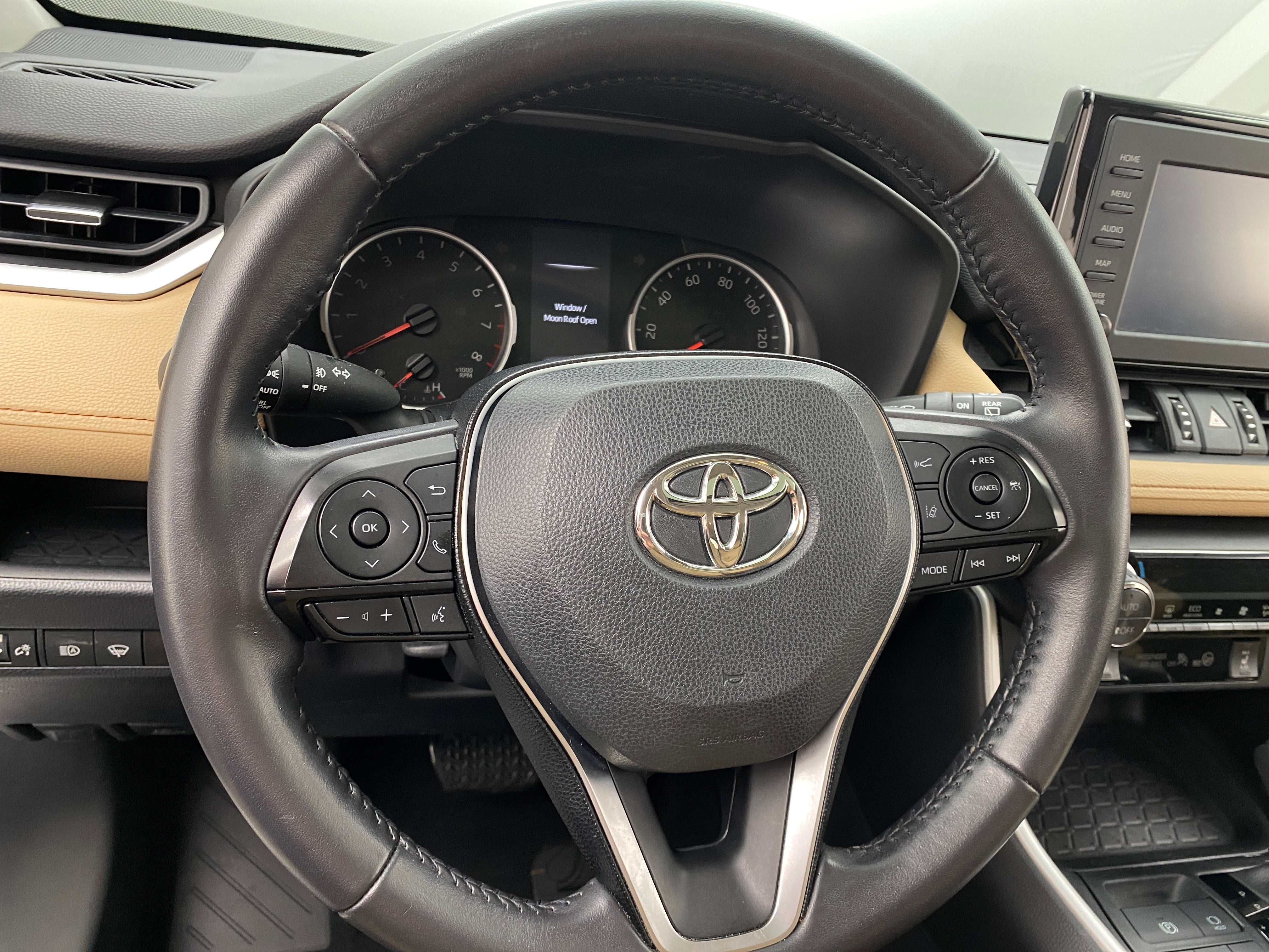 2019 Toyota RAV4 XLE Premium 4