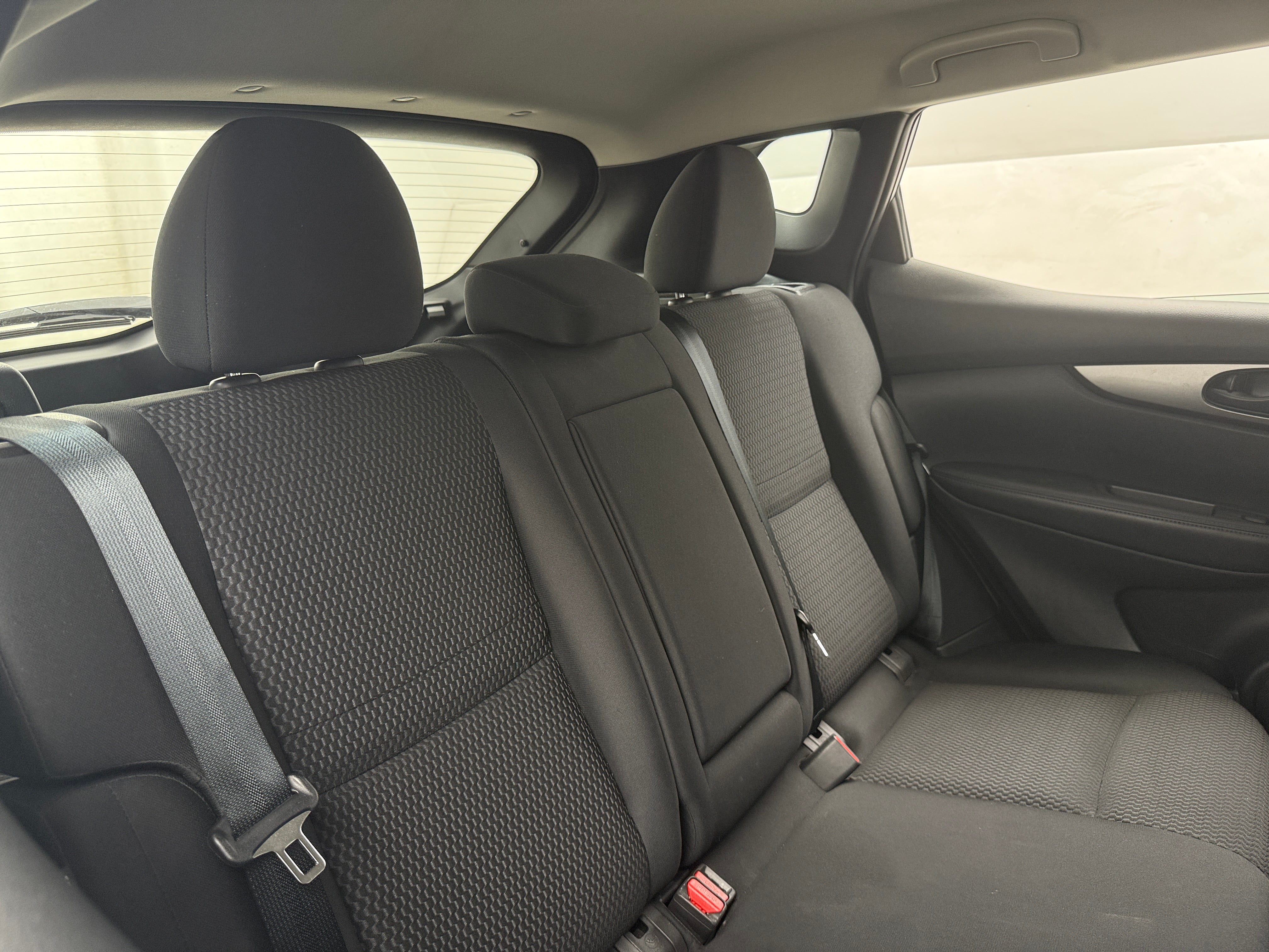 2022 Nissan Rogue Sport S 6