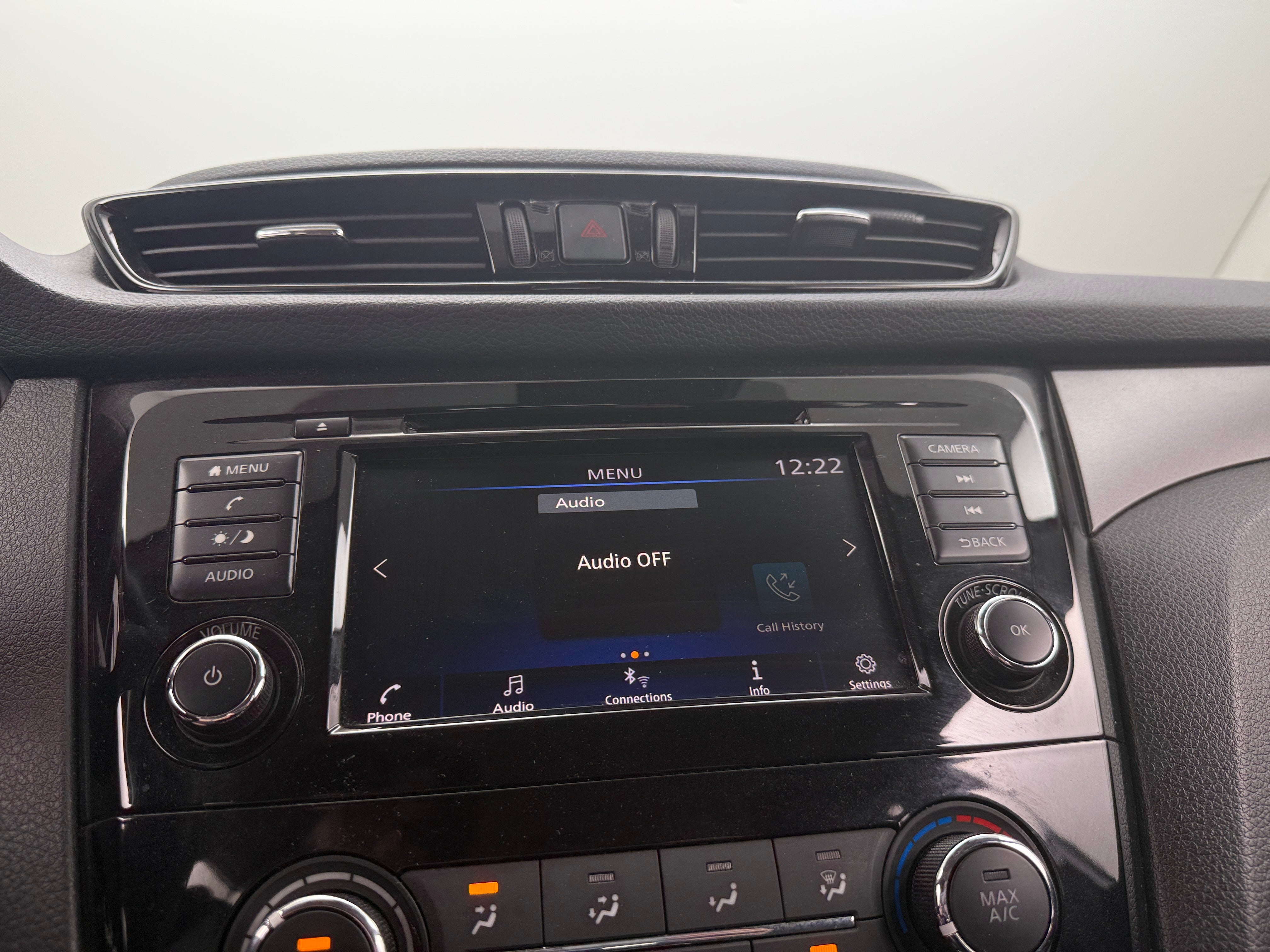 2022 Nissan Rogue Sport S 4