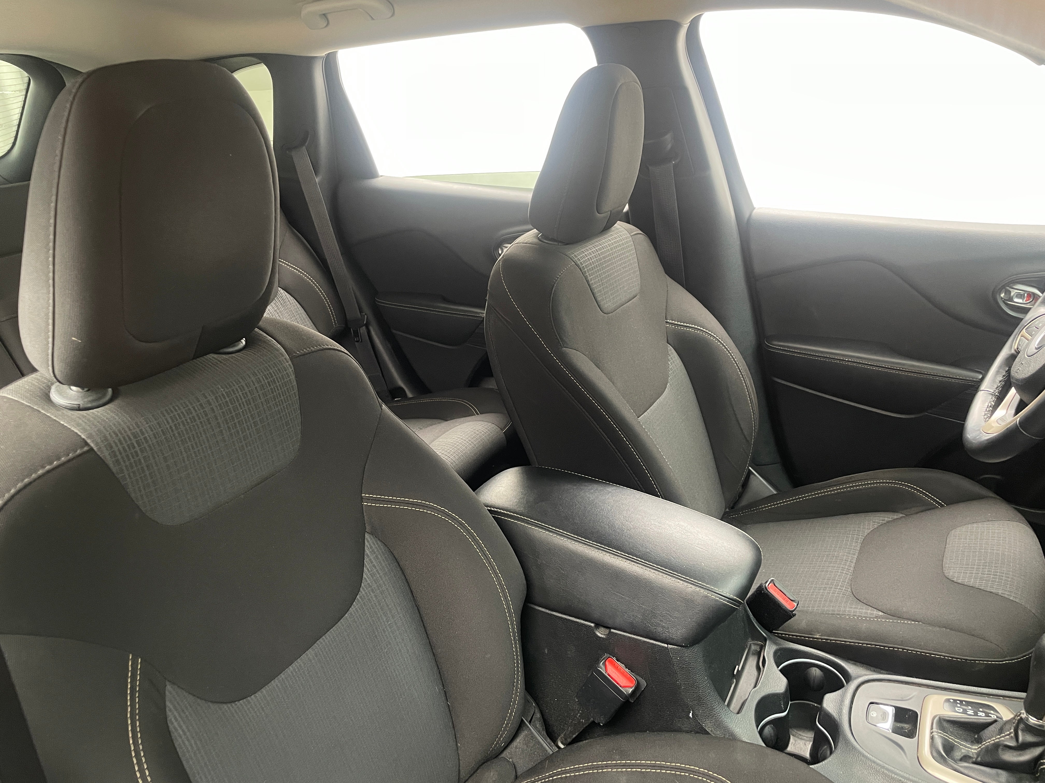 2016 Jeep Cherokee Latitude 2