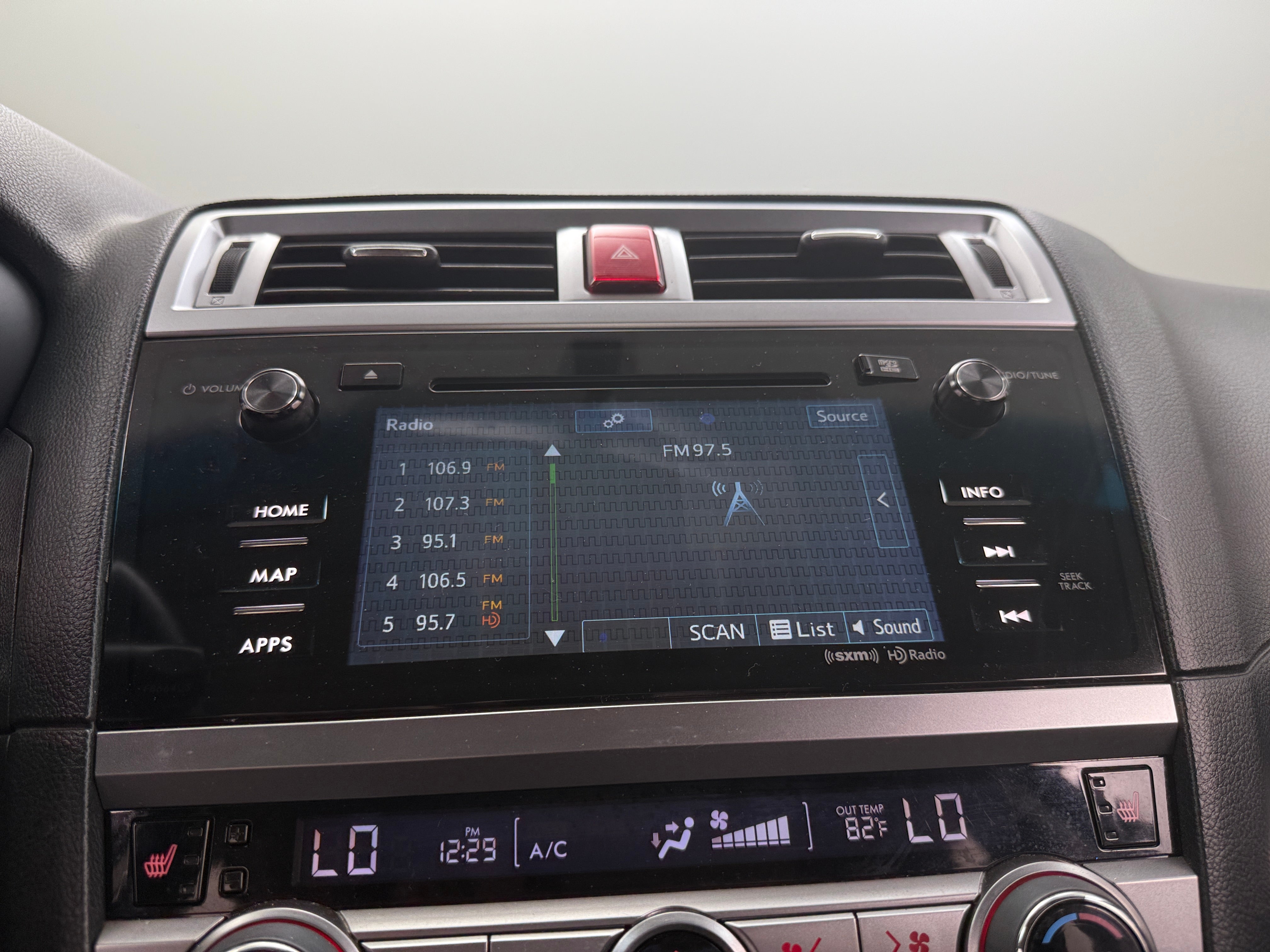 2015 Subaru Legacy Limited 3