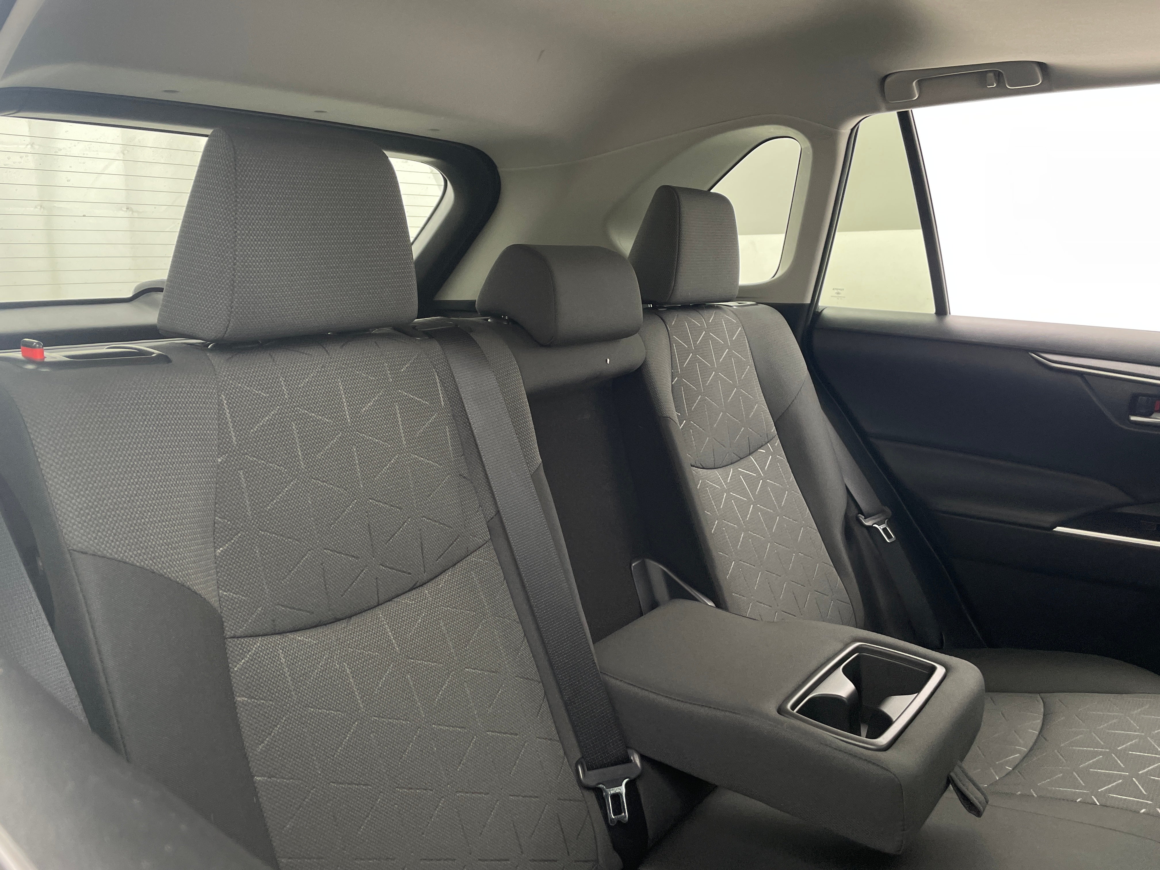 2022 Toyota RAV4 XLE 6