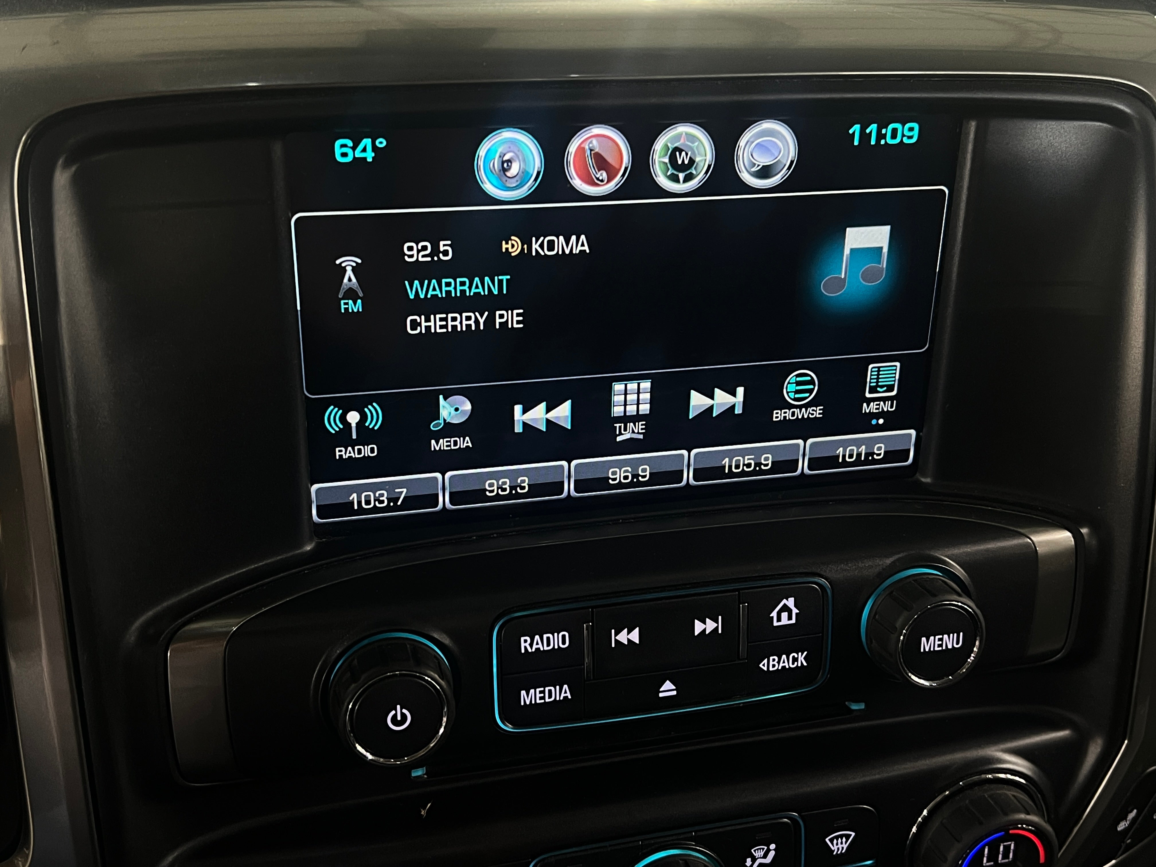 2017 Chevrolet Silverado 1500 LT 4