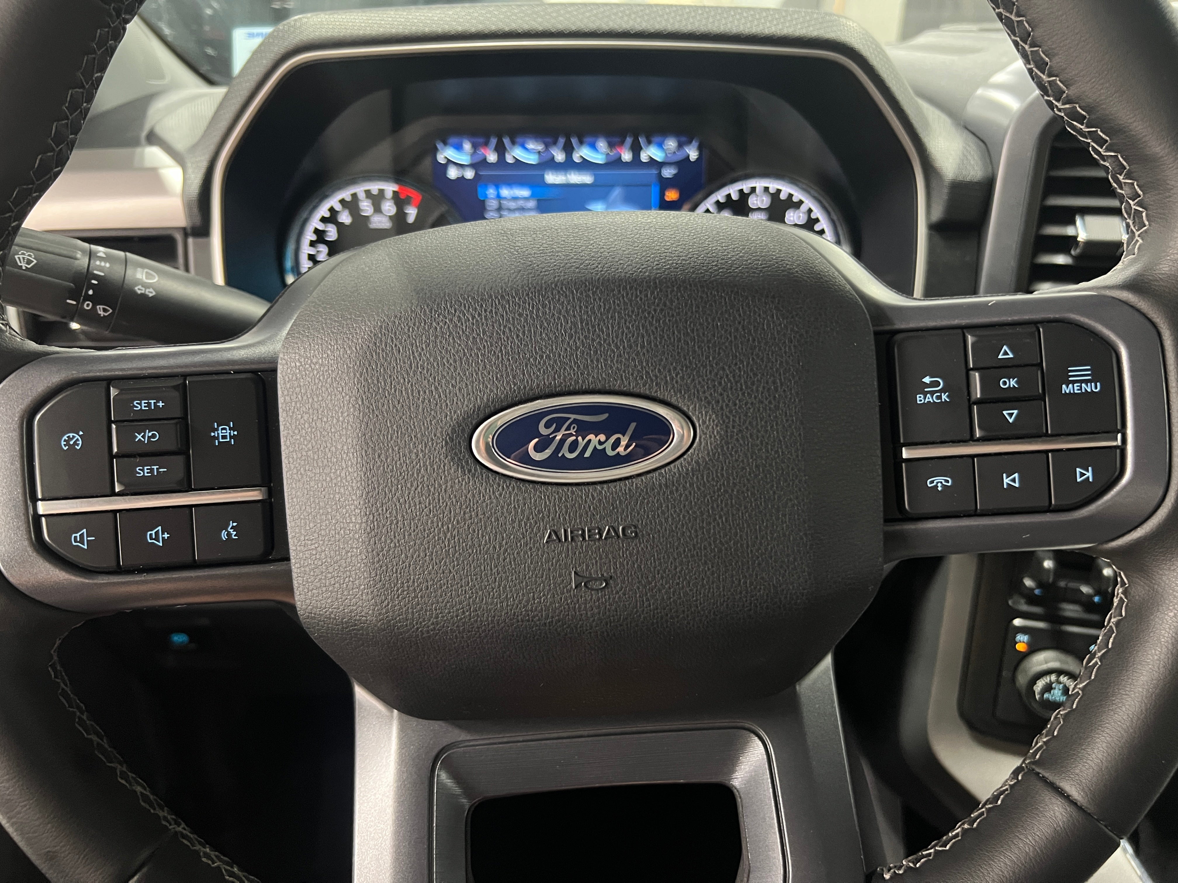2023 Ford Econoline E-150 5