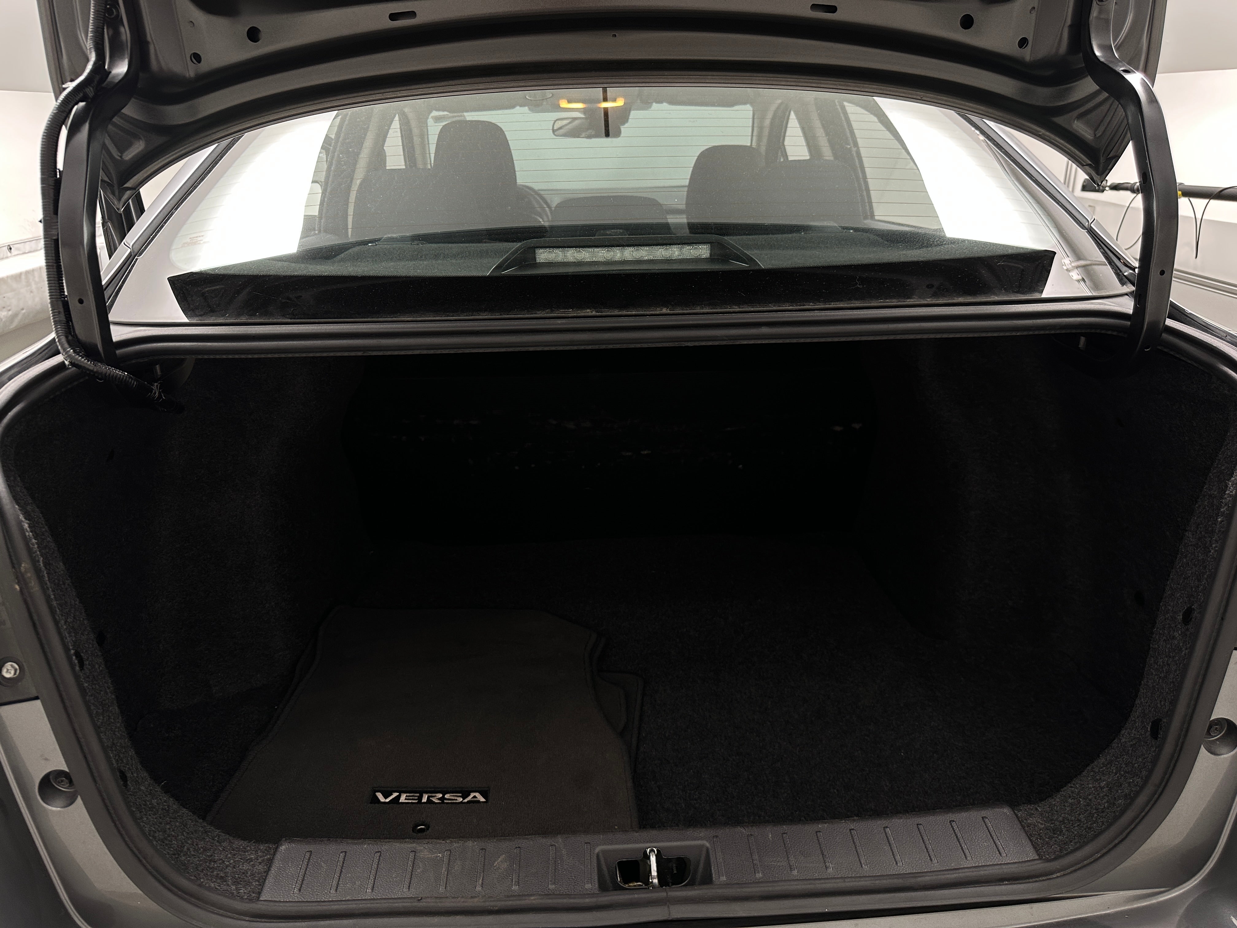 2024 Nissan Versa S 7