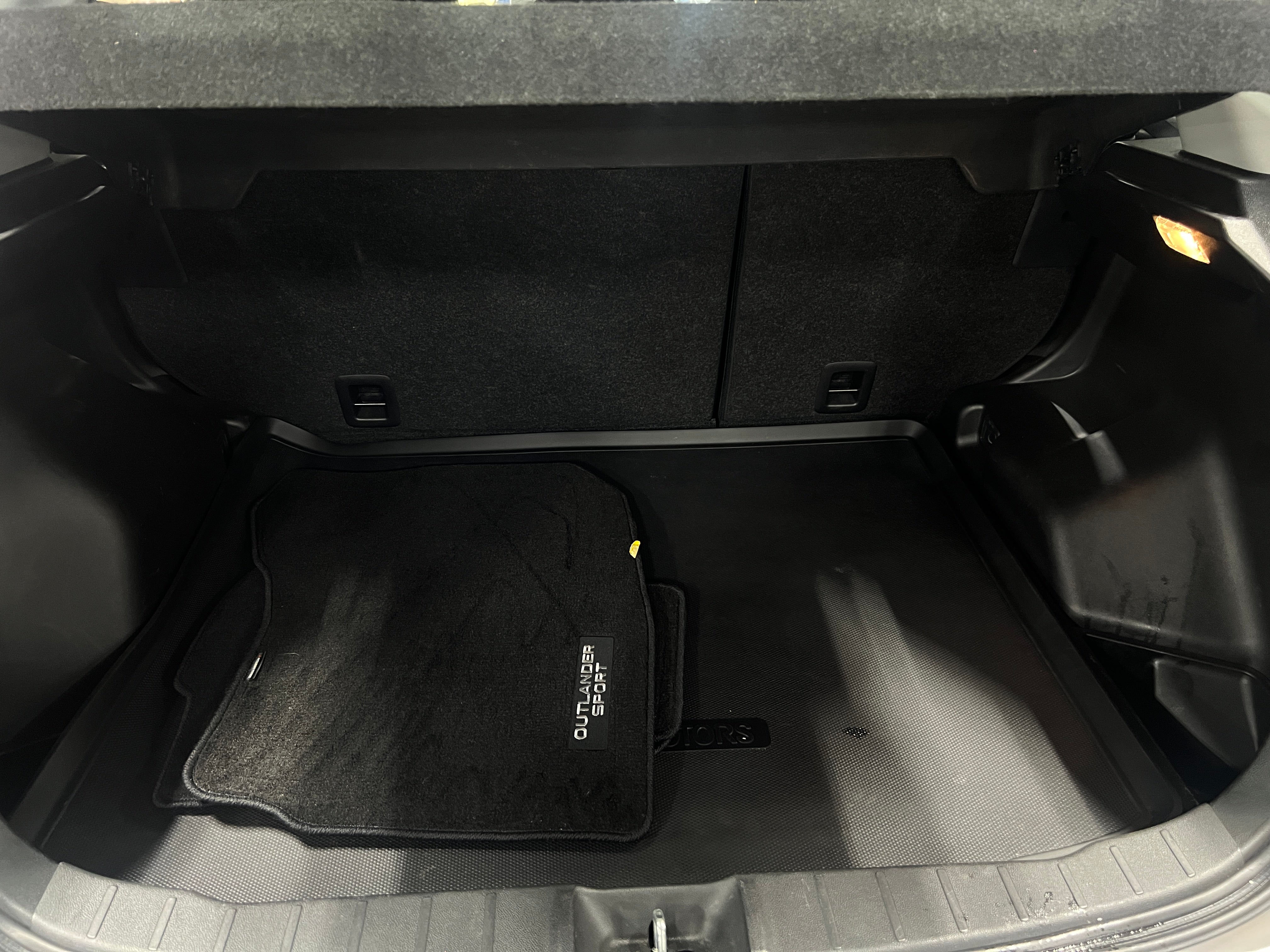 2024 Mitsubishi Outlander Sport ES 7
