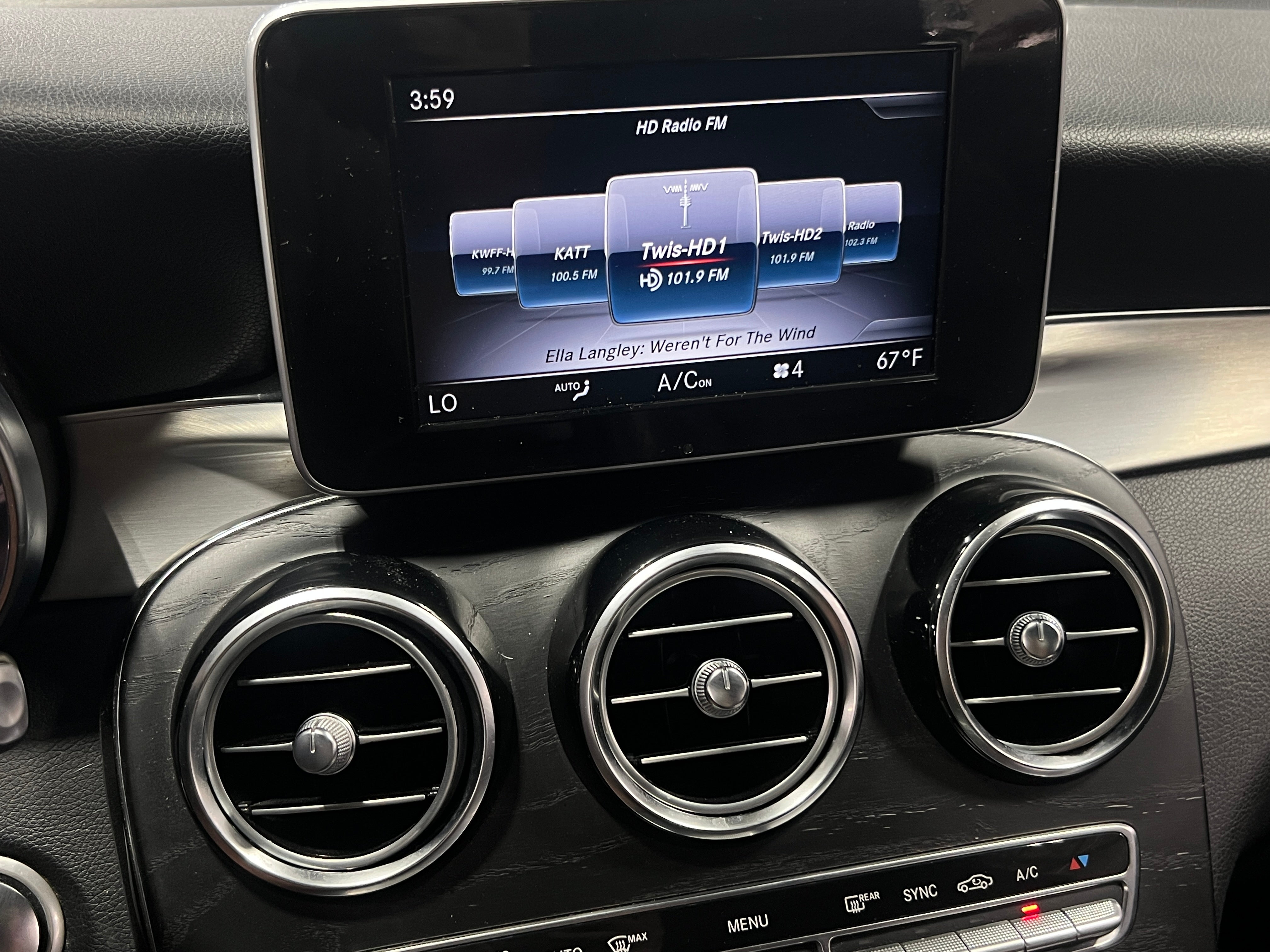 2019 Mercedes-Benz GLC 300 3