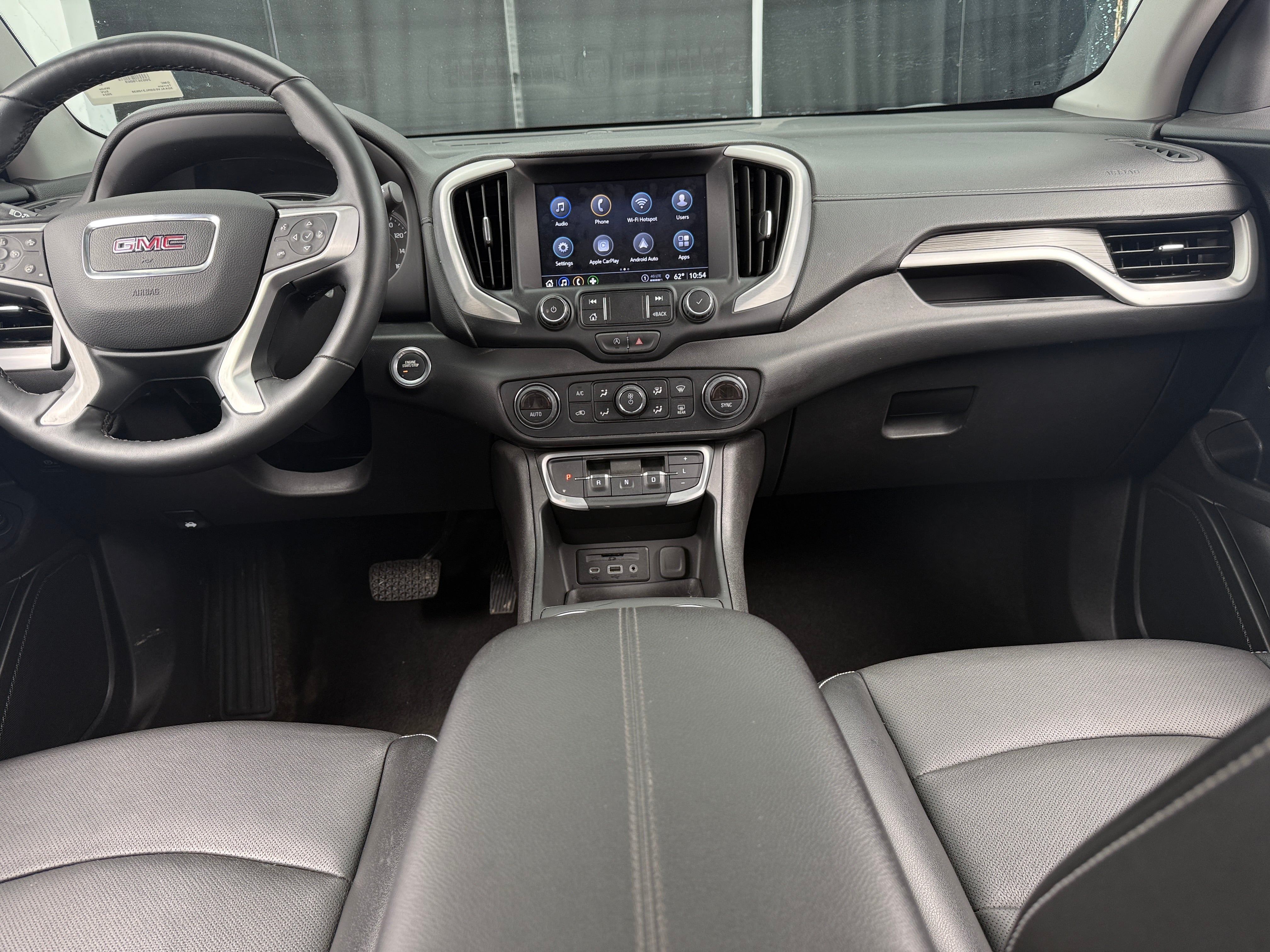 2024 GMC Terrain SLT 2