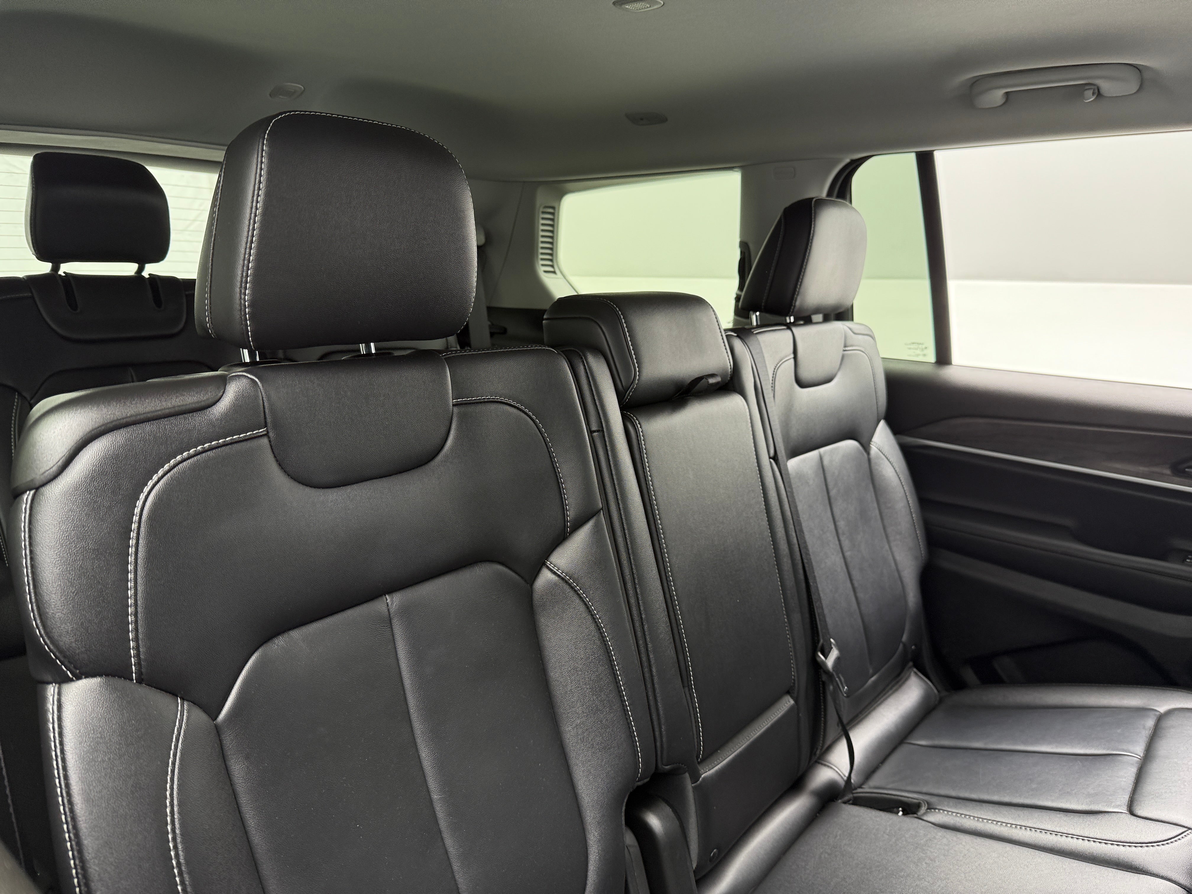 2022 Jeep Grand Cherokee L Limited Edition 5