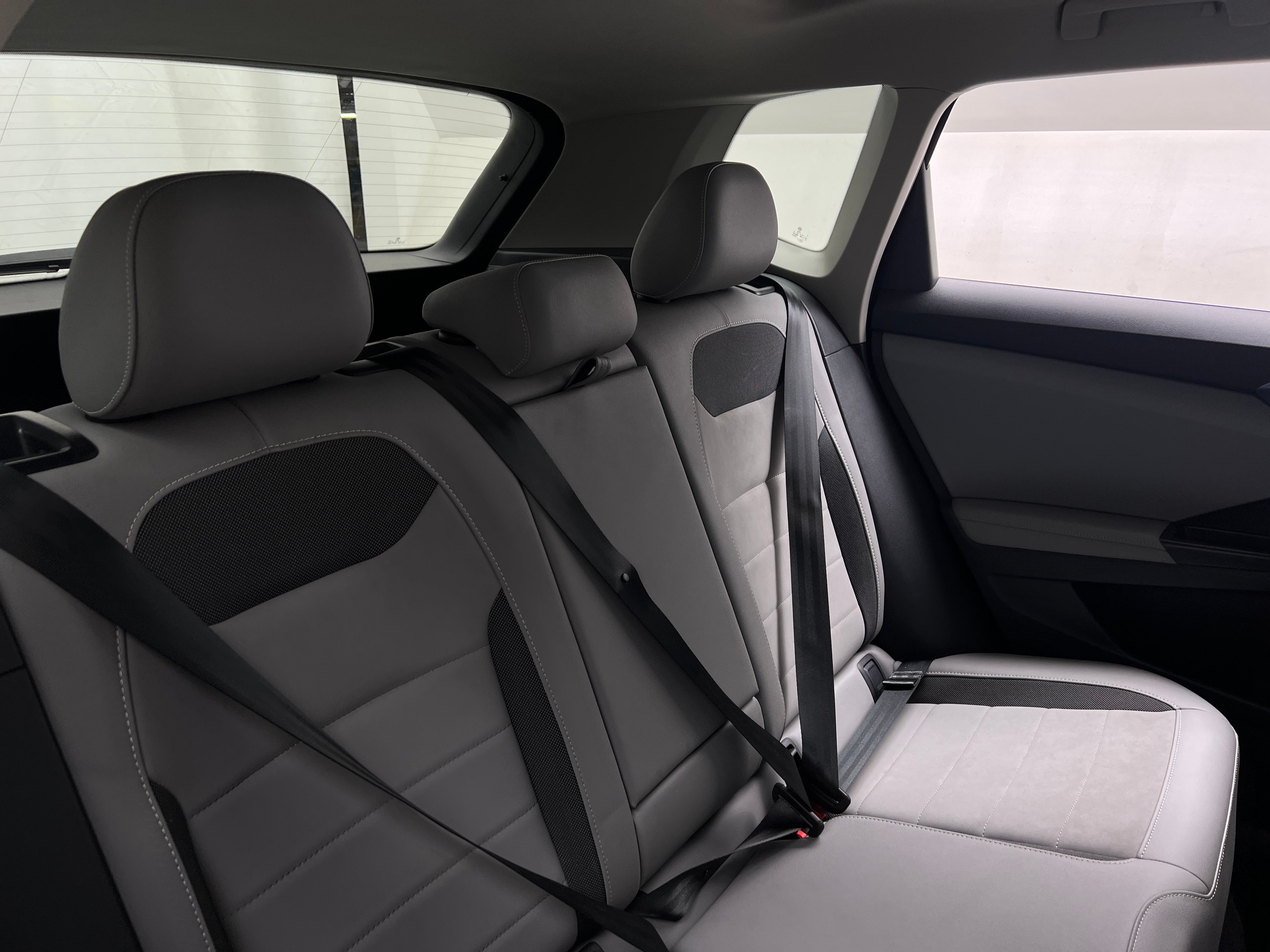 2024 Volkswagen Taos SE 5