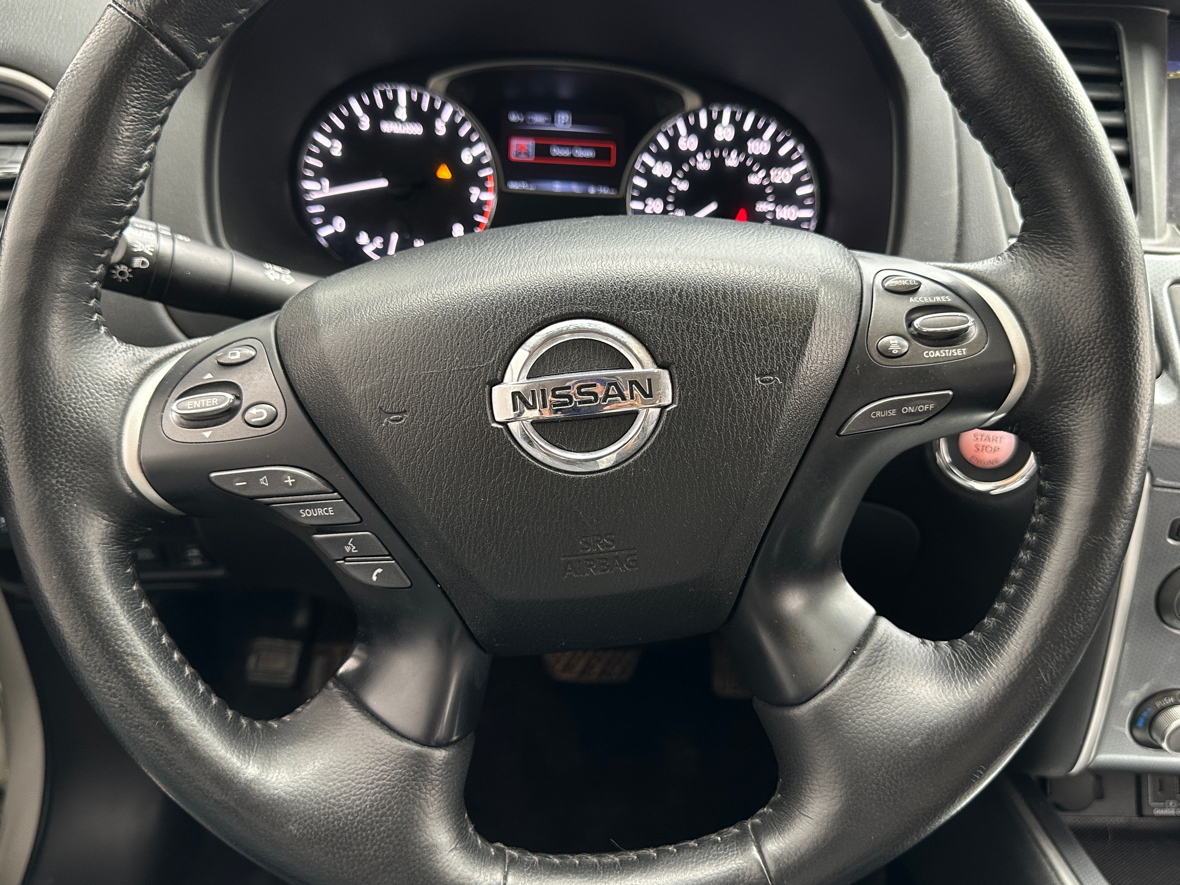 2019 Nissan Pathfinder SL 4