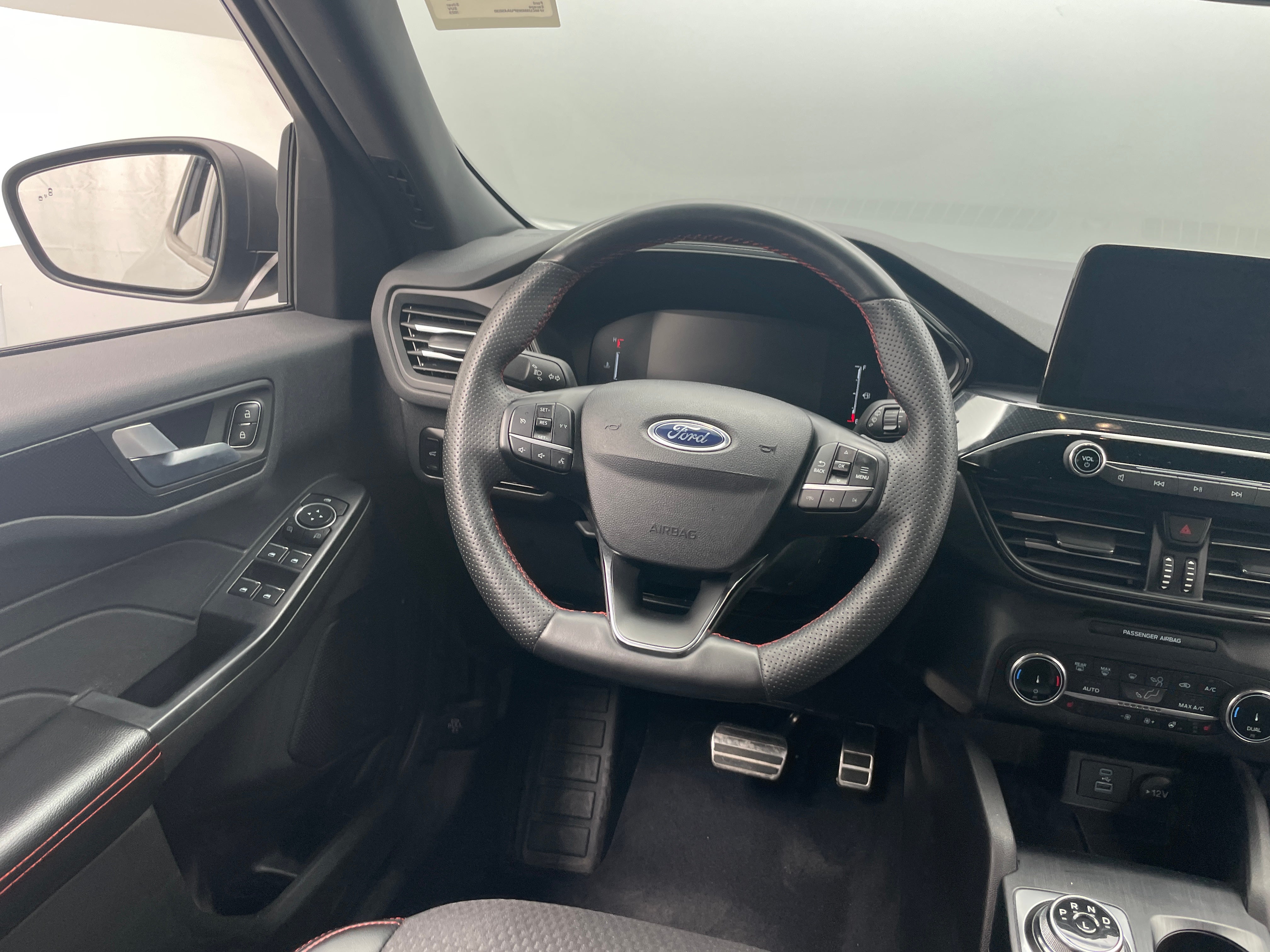 2023 Ford Escape ST-Line 4
