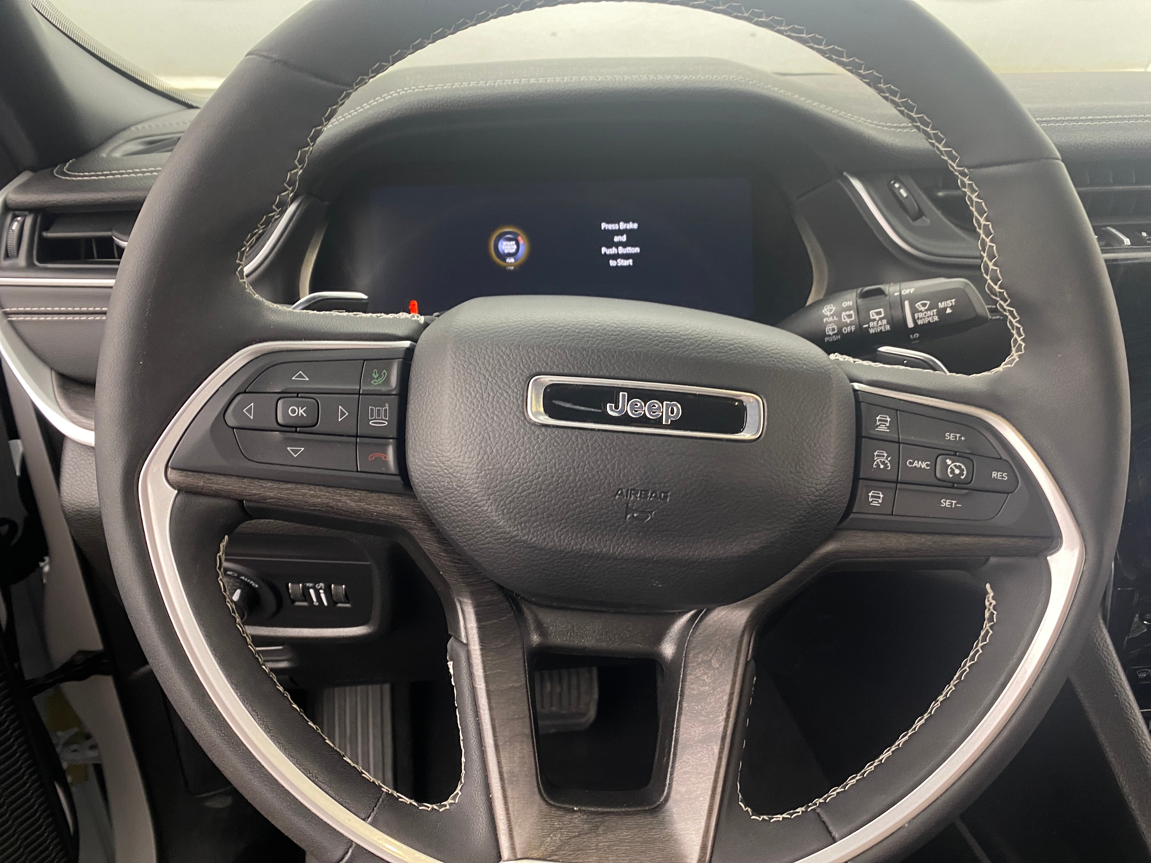 2024 Jeep Grand Cherokee L Limited Edition 4