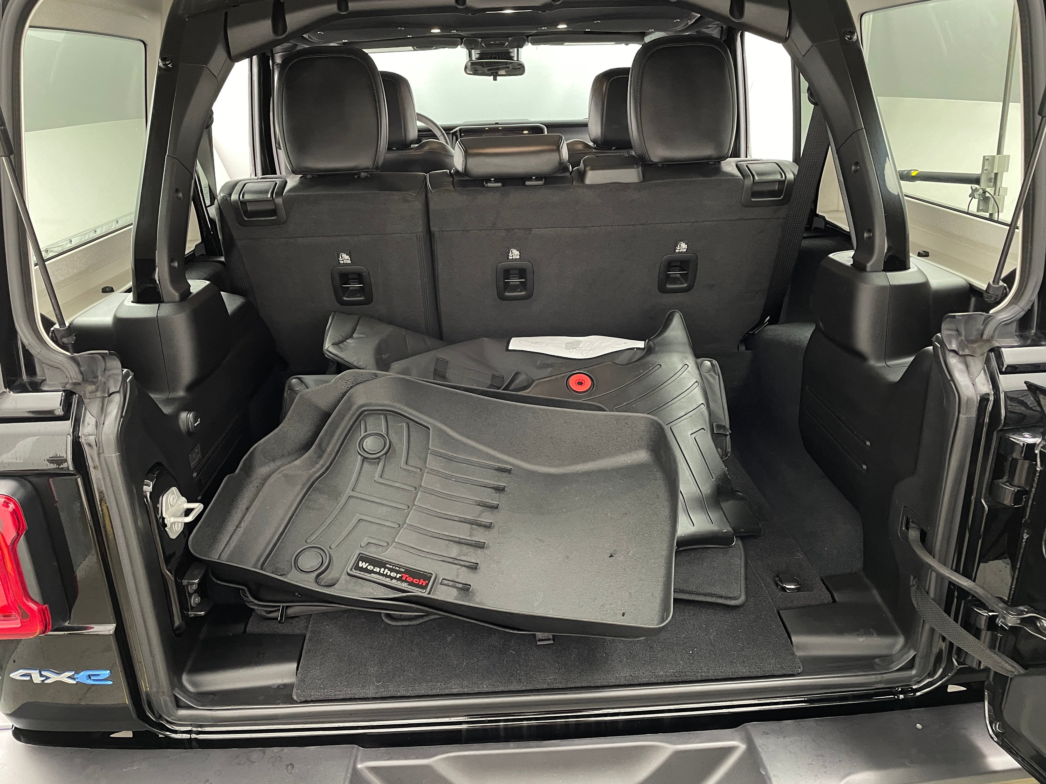 2024 Jeep Wrangler Sahara 4xe 6