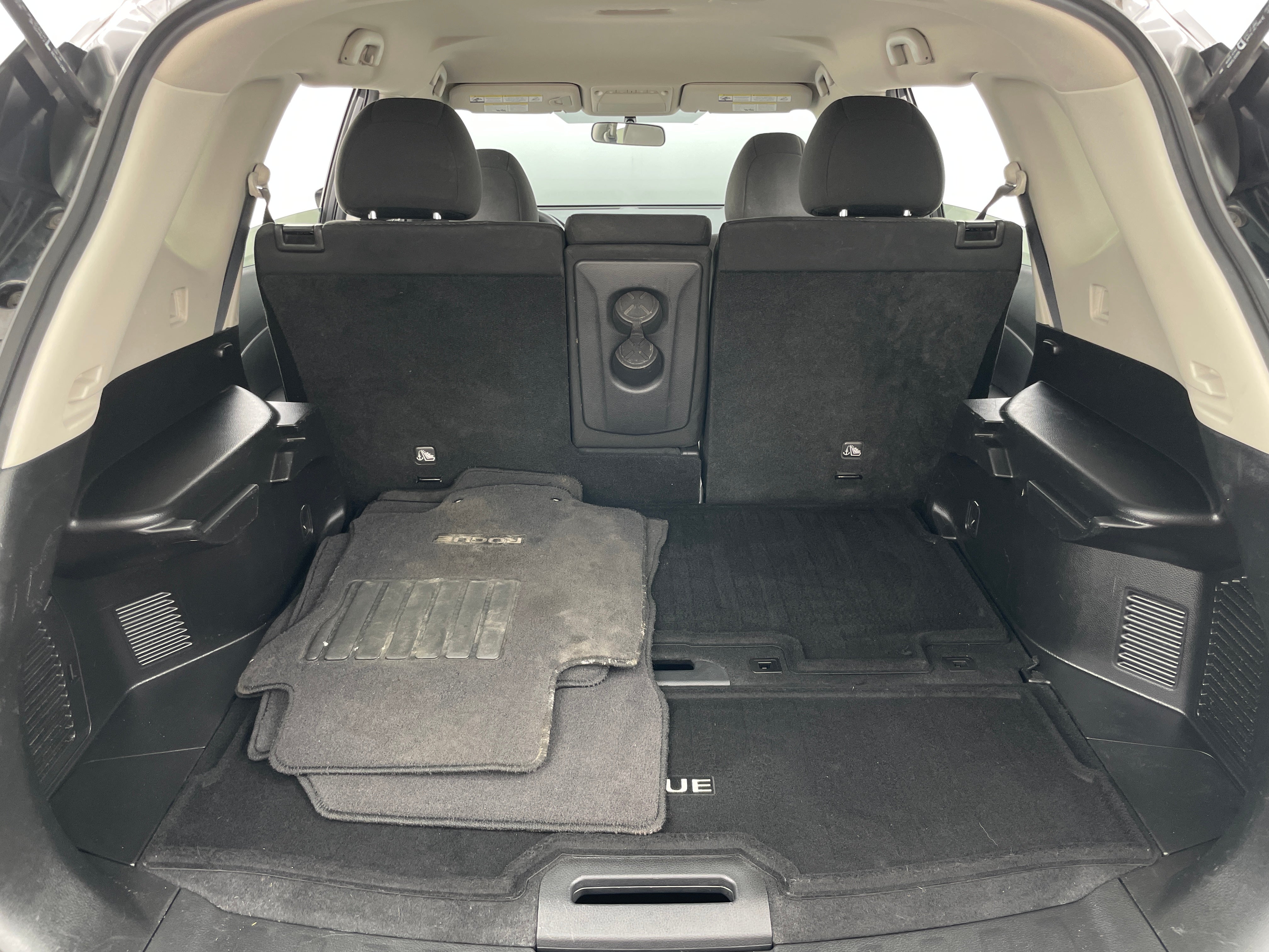2016 Nissan Rogue SV 7