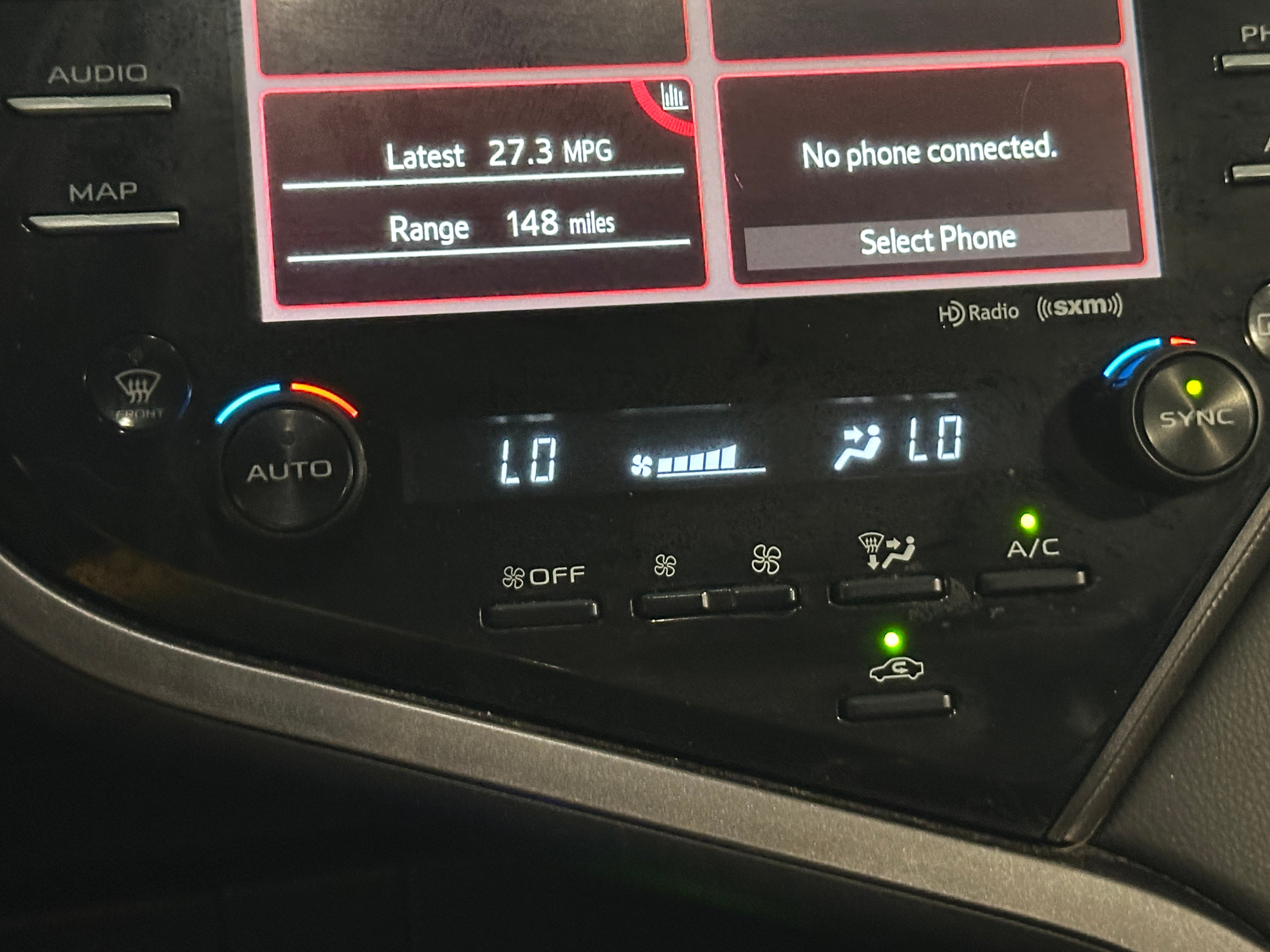 2020 Toyota Camry XSE 3