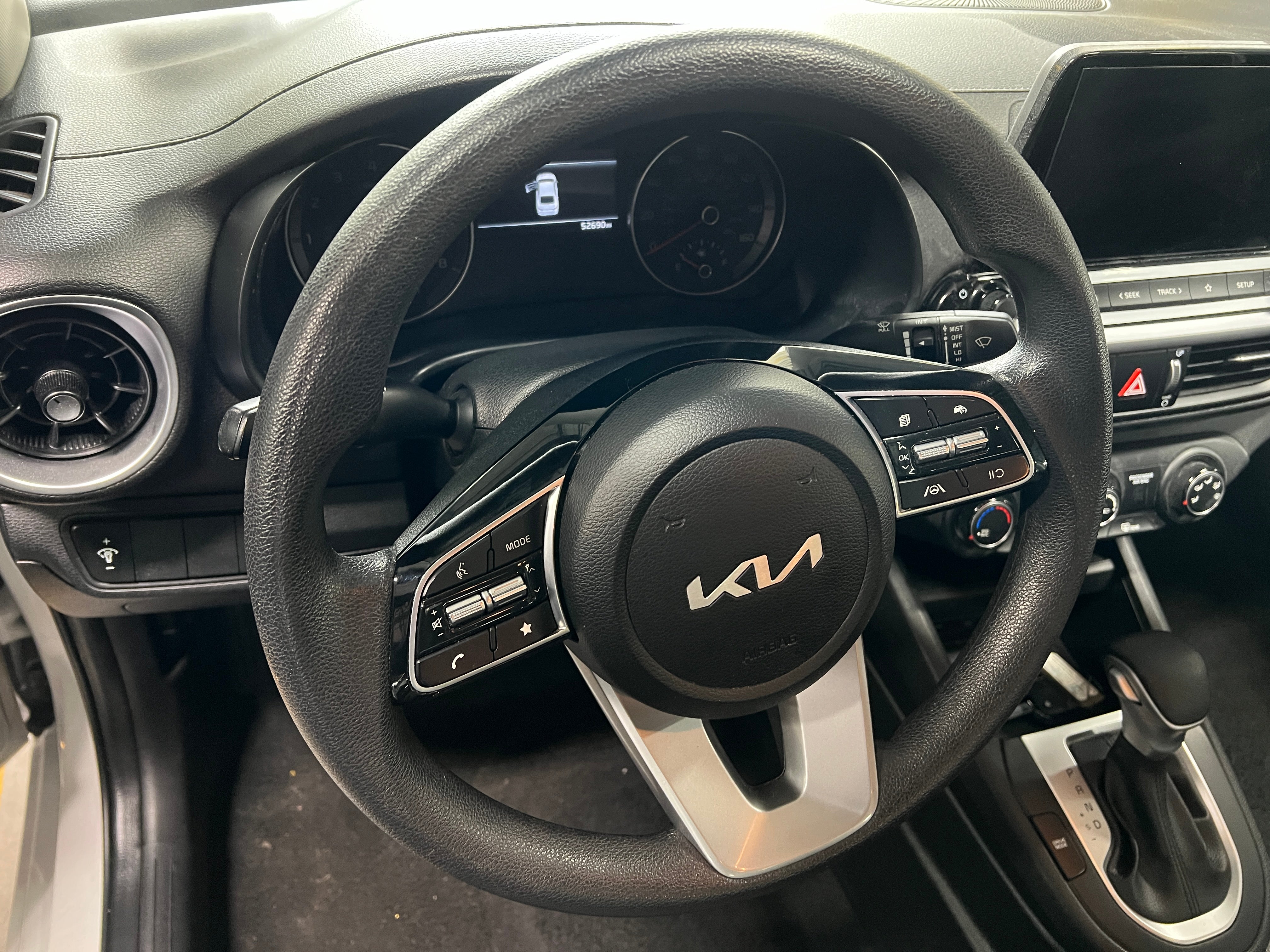 2023 Kia Forte LXS 5