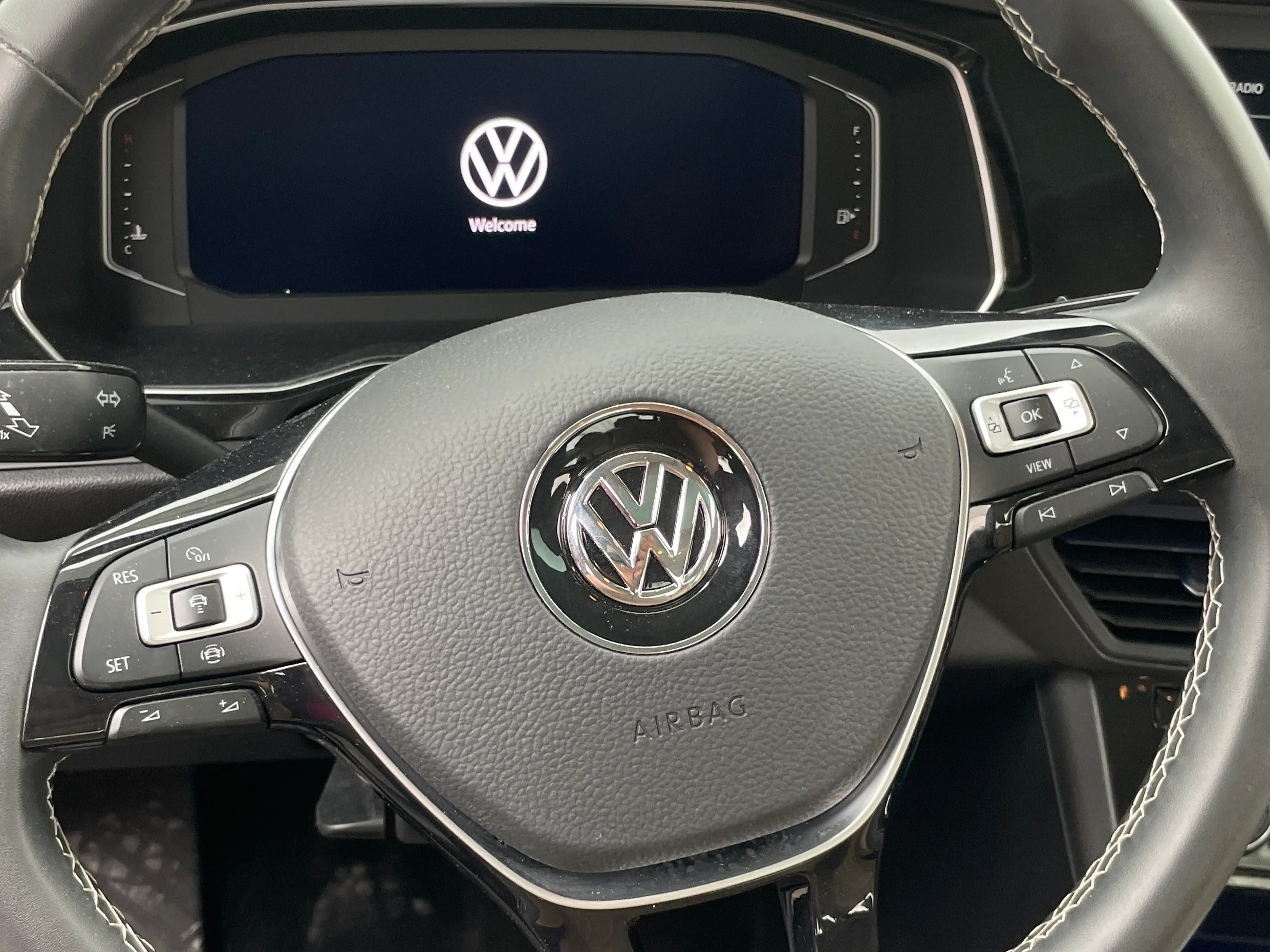2021 Volkswagen Jetta SEL 4