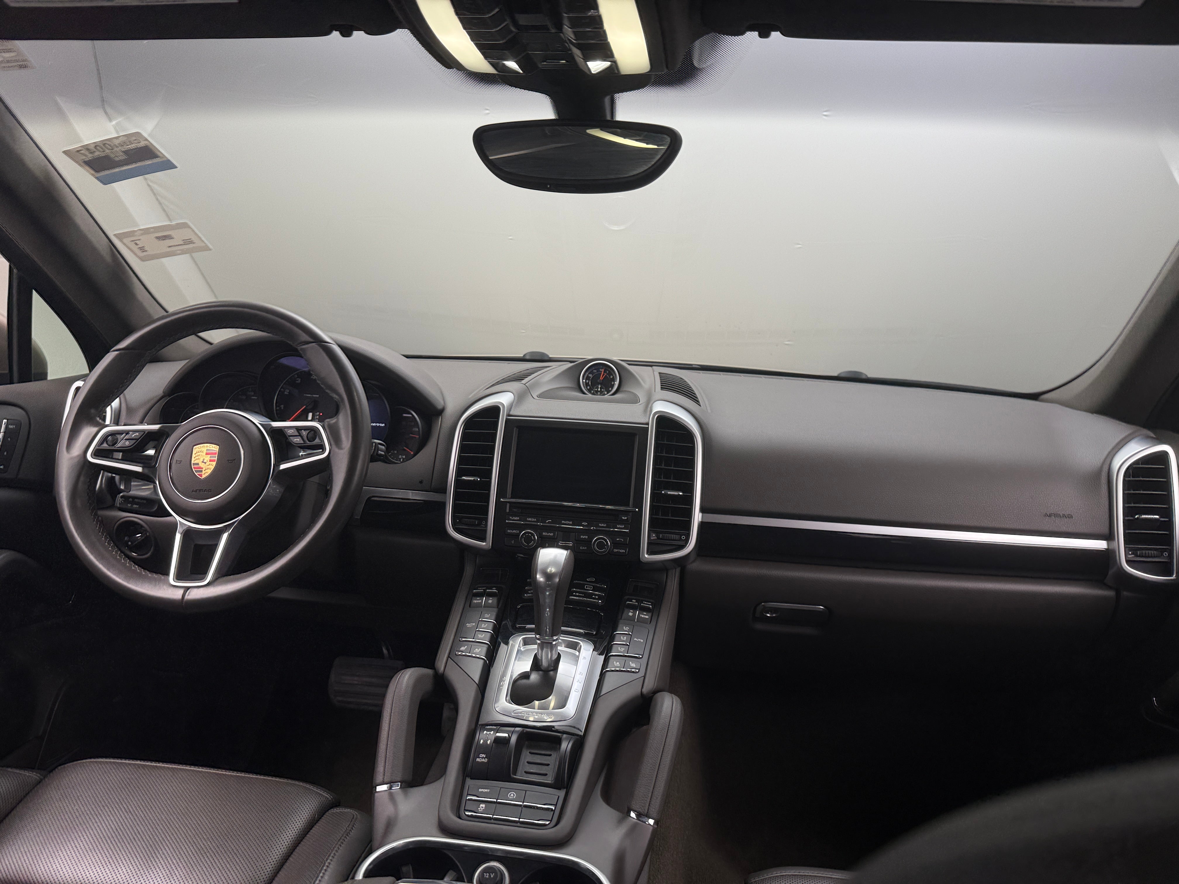 2016 Porsche Cayenne Base 2