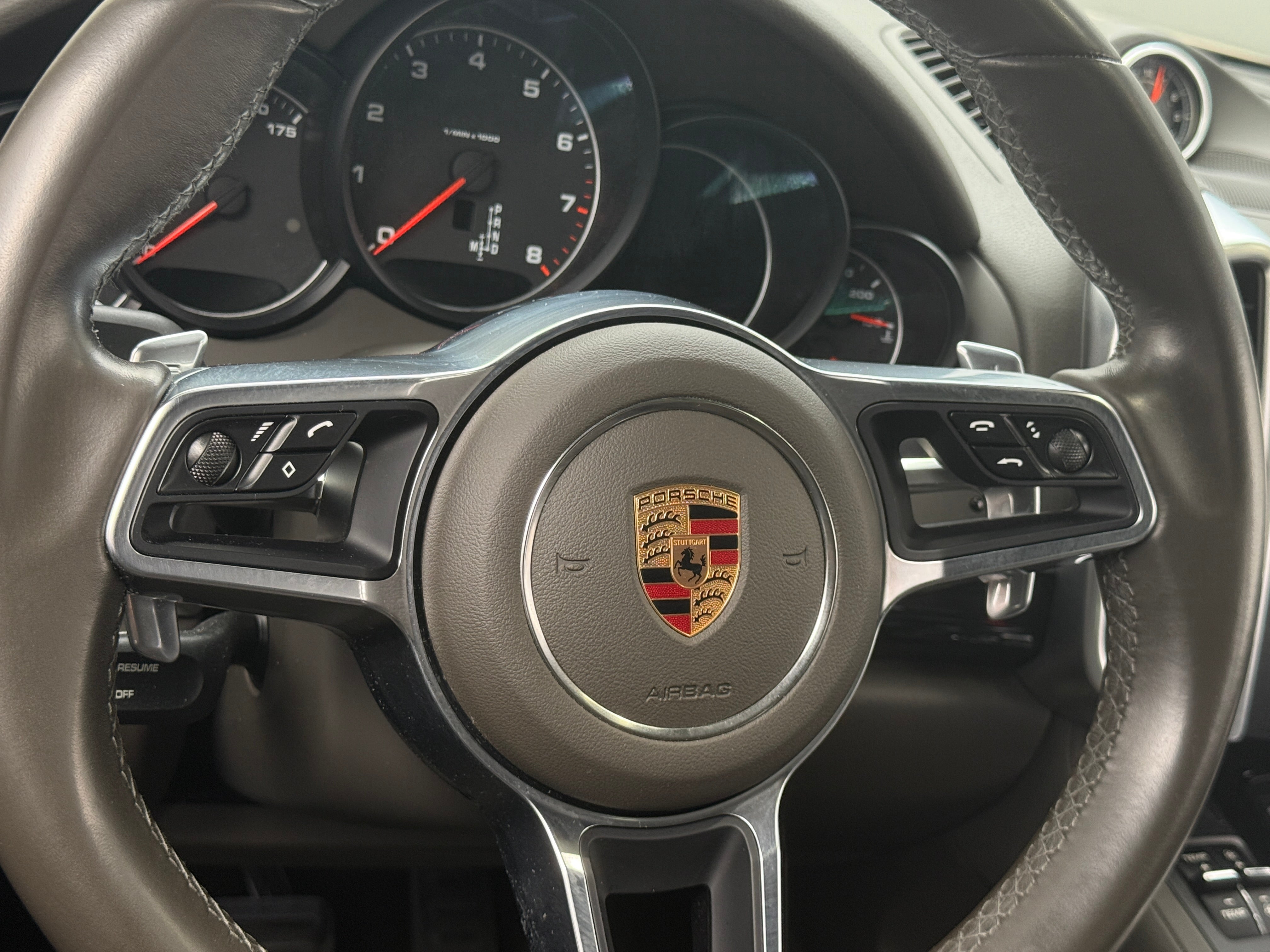 2016 Porsche Cayenne Base 4
