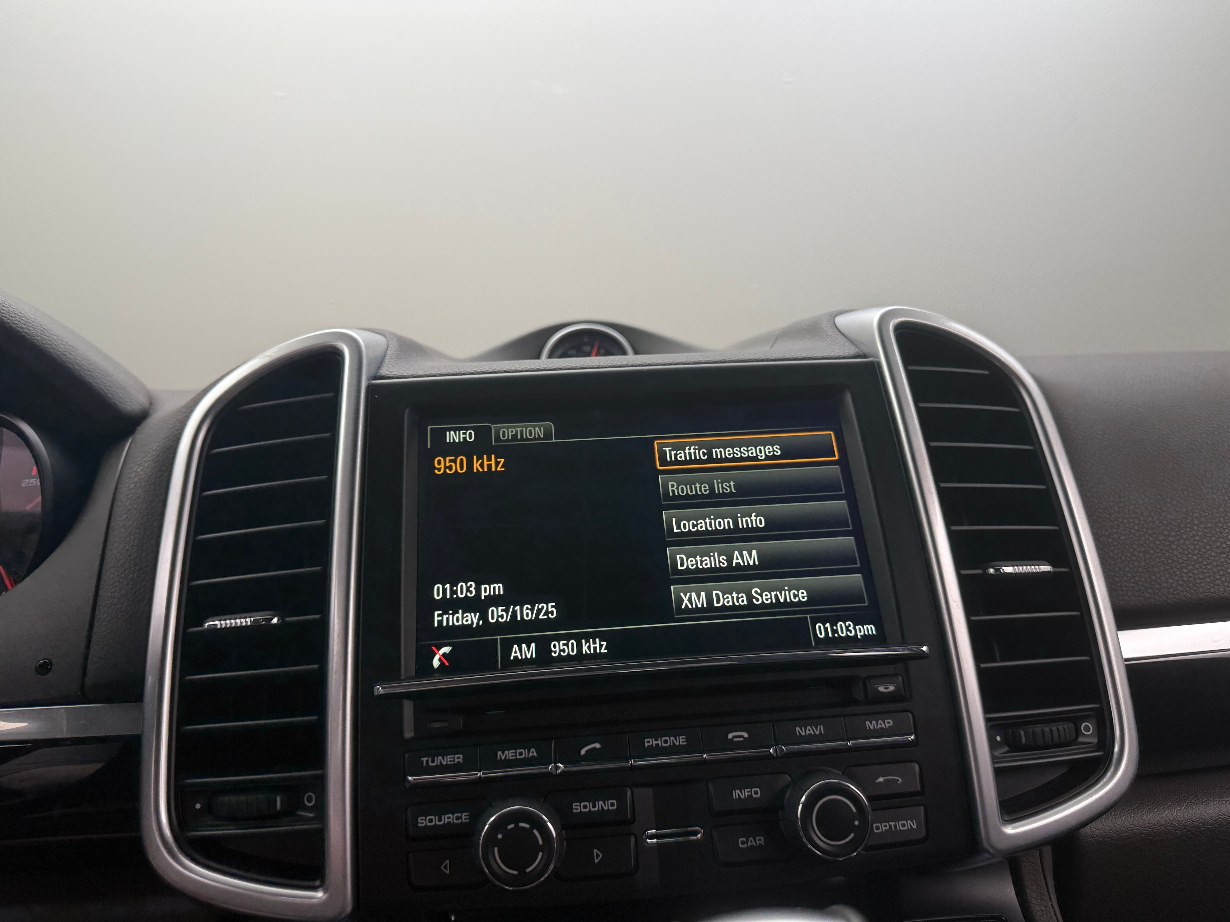 2016 Porsche Cayenne Base 3