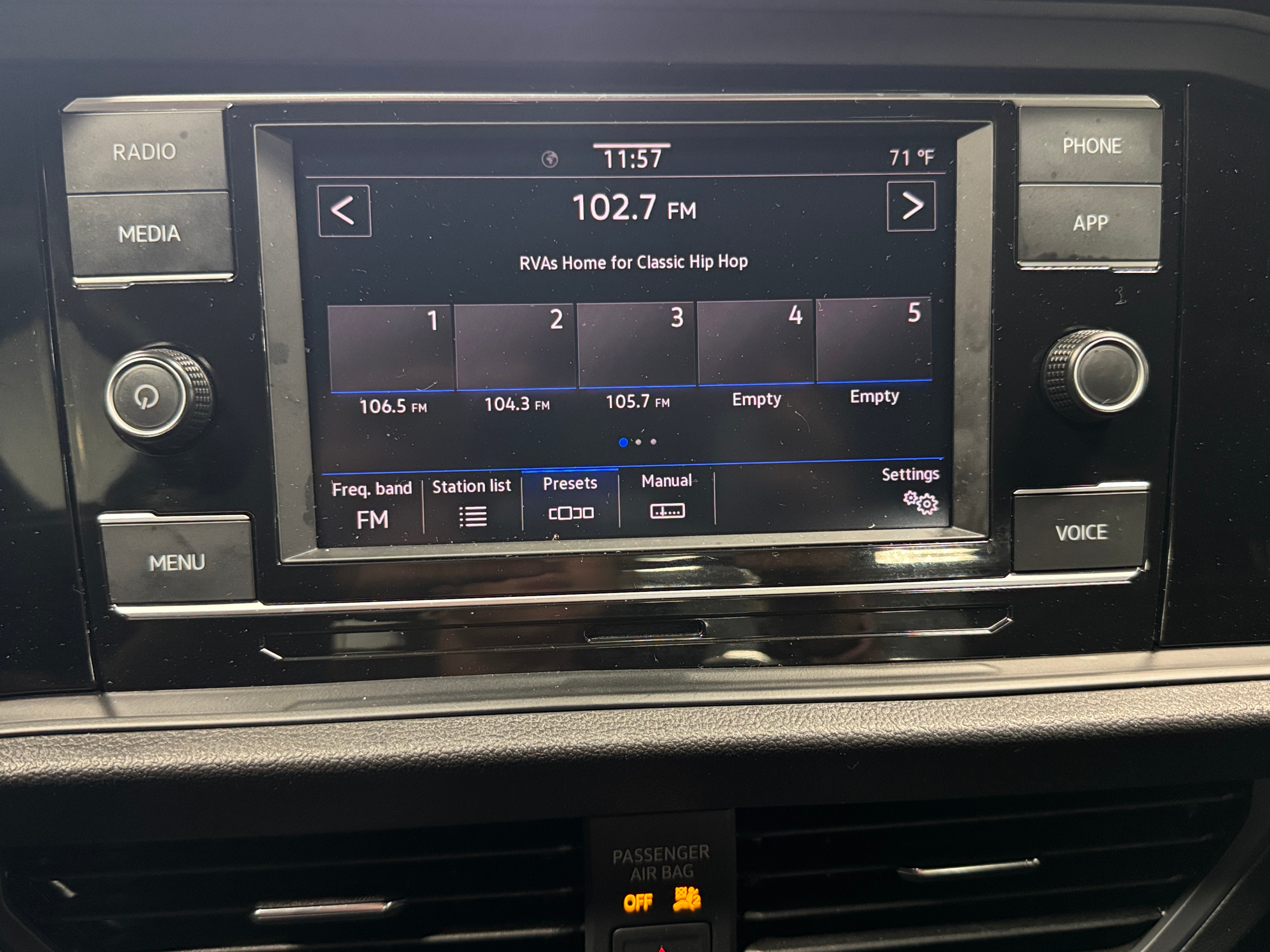 2023 Volkswagen Jetta Sport 4
